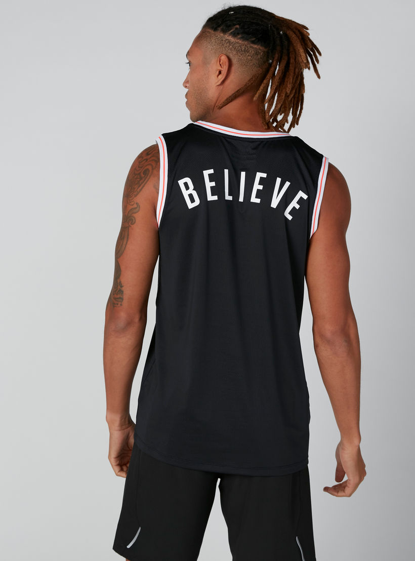 فيست مستدام دون أكمام بطبعات بيليف-men-clothing-sportswearandactivewear-tshirtsandpolos-image-4