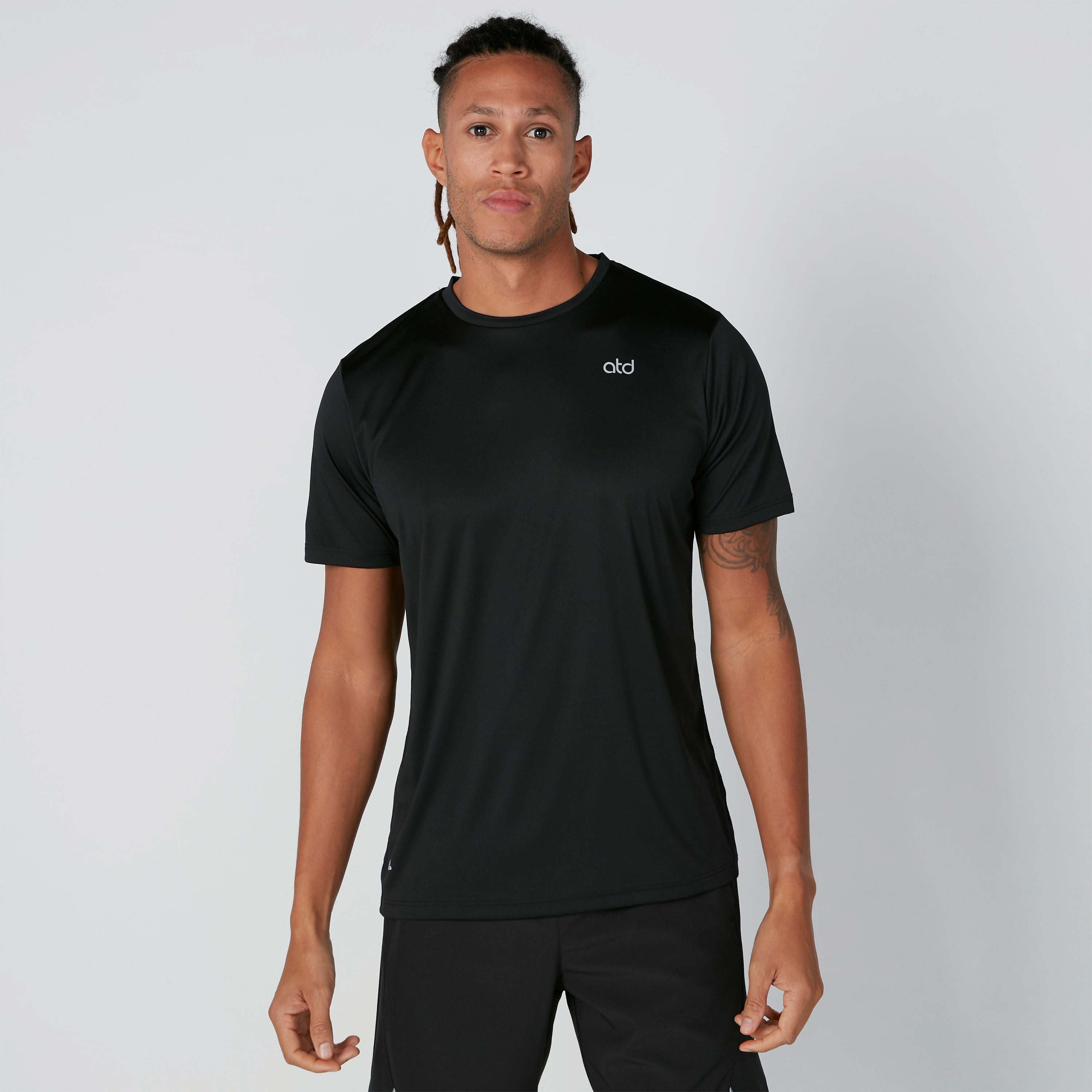 تيشيرت بياقة مستديرة وأكمام قصيرة-men-clothing-sportswearandactivewear-tshirtsandpolos-image-12