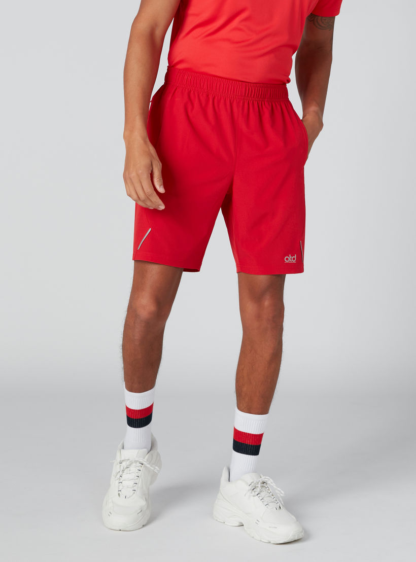 شورت بخصر مطّاطي وجيوب وطبعات-men-clothing-sportswearandactivewear-bottoms-image-4