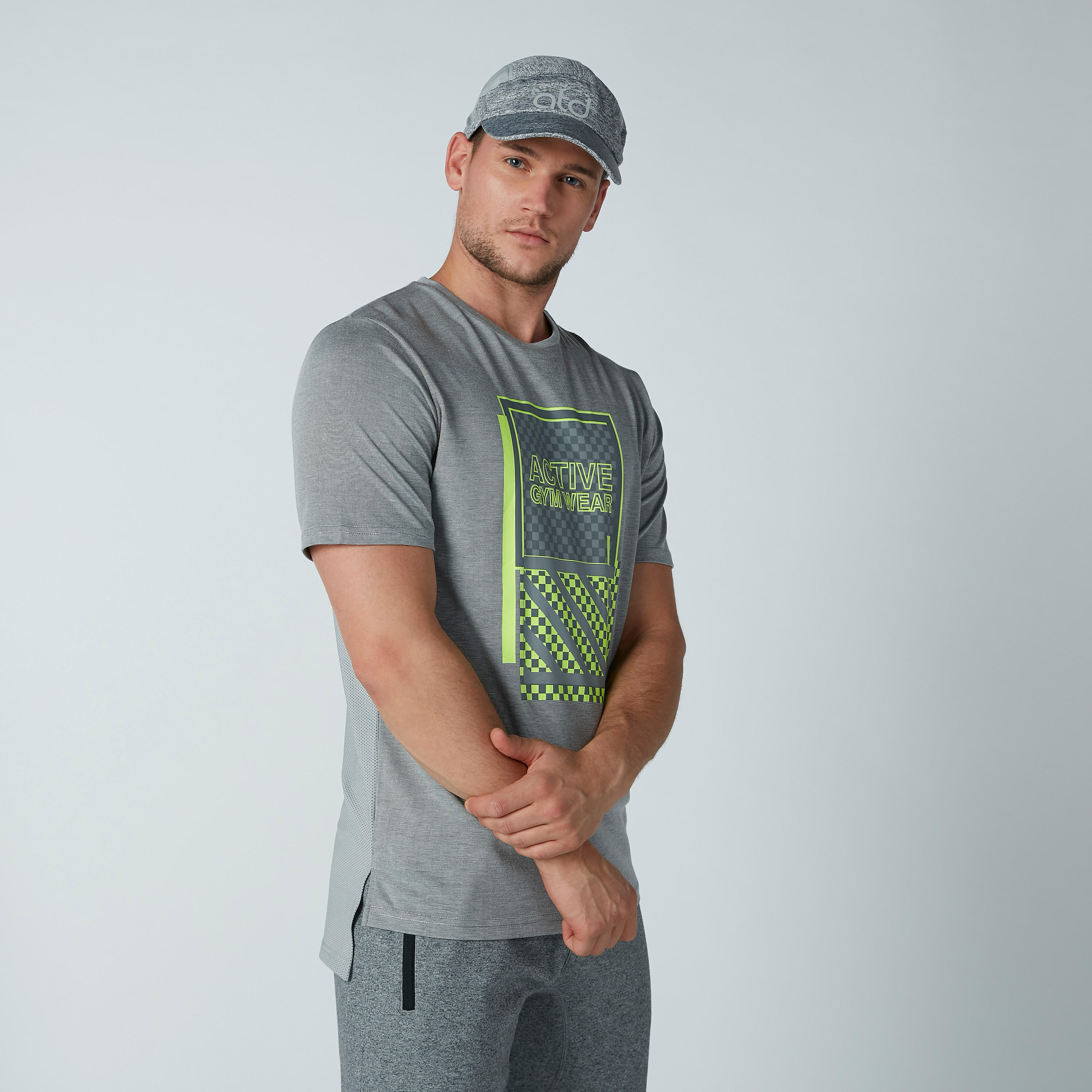 Printed Slim-Fit T-shirt with Short Sleeves and Step Hem-men-clothing-sportswearandactivewear-tshirtsandpolos-image-4
