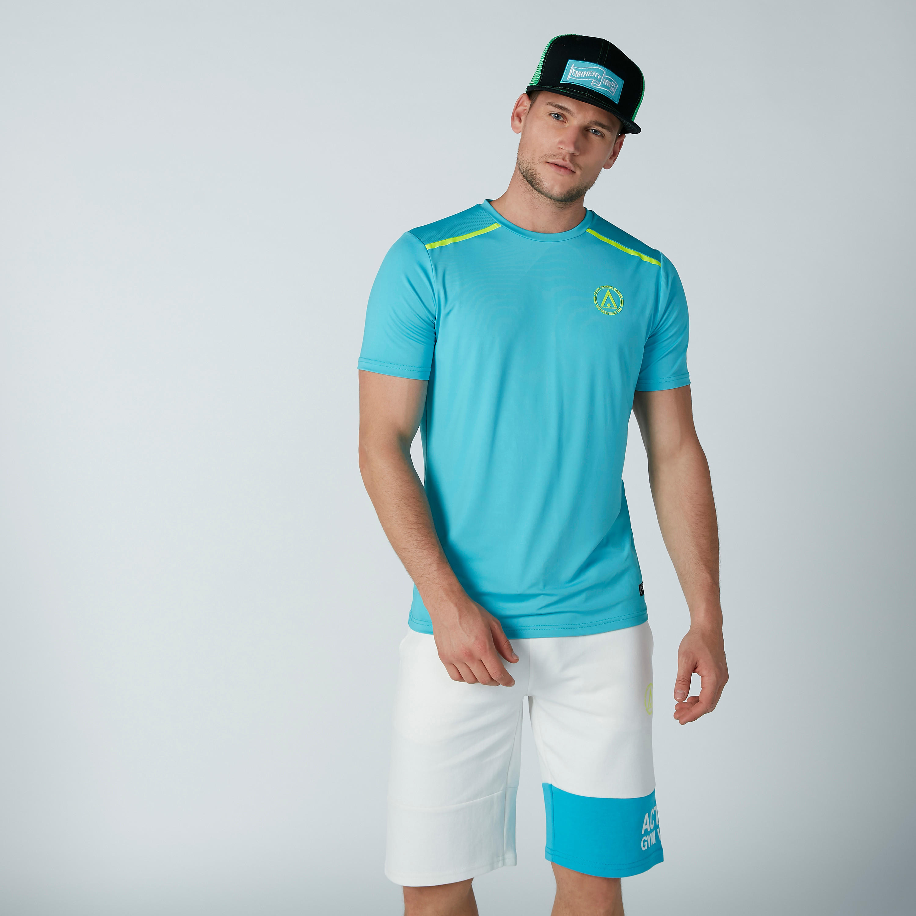 تيشيرت بياقة مستديرة وأكمام قصيرة وطبعات-men-clothing-sportswearandactivewear-tshirtsandpolos-image-1