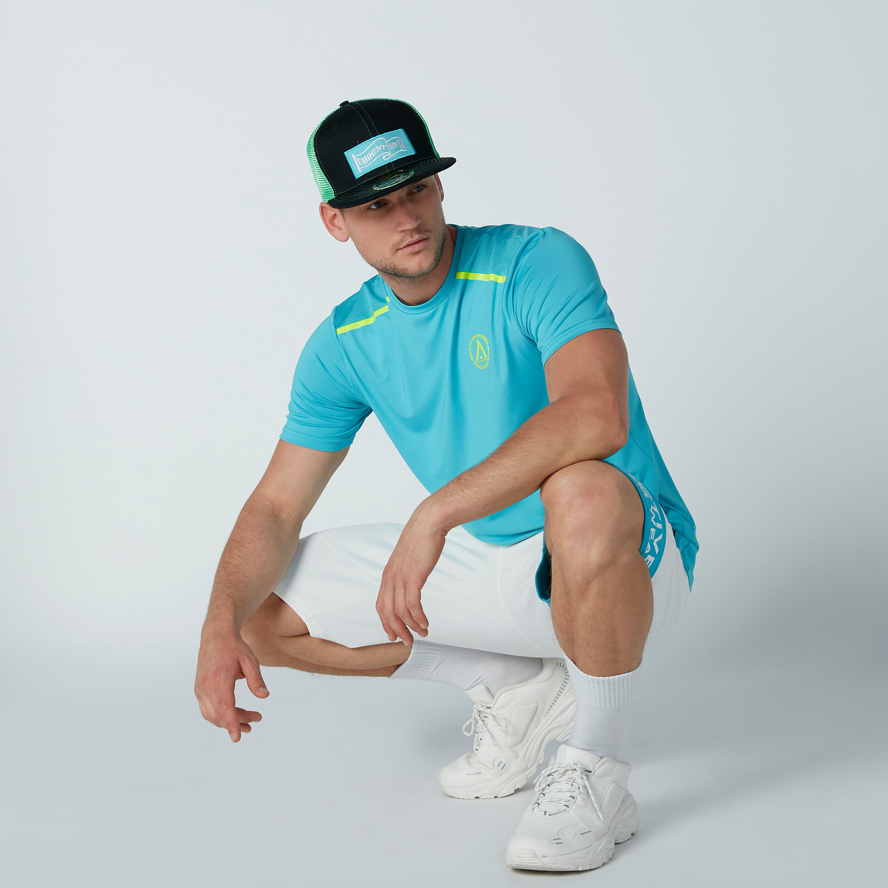 تيشيرت بياقة مستديرة وأكمام قصيرة وطبعات-men-clothing-sportswearandactivewear-tshirtsandpolos-image-2