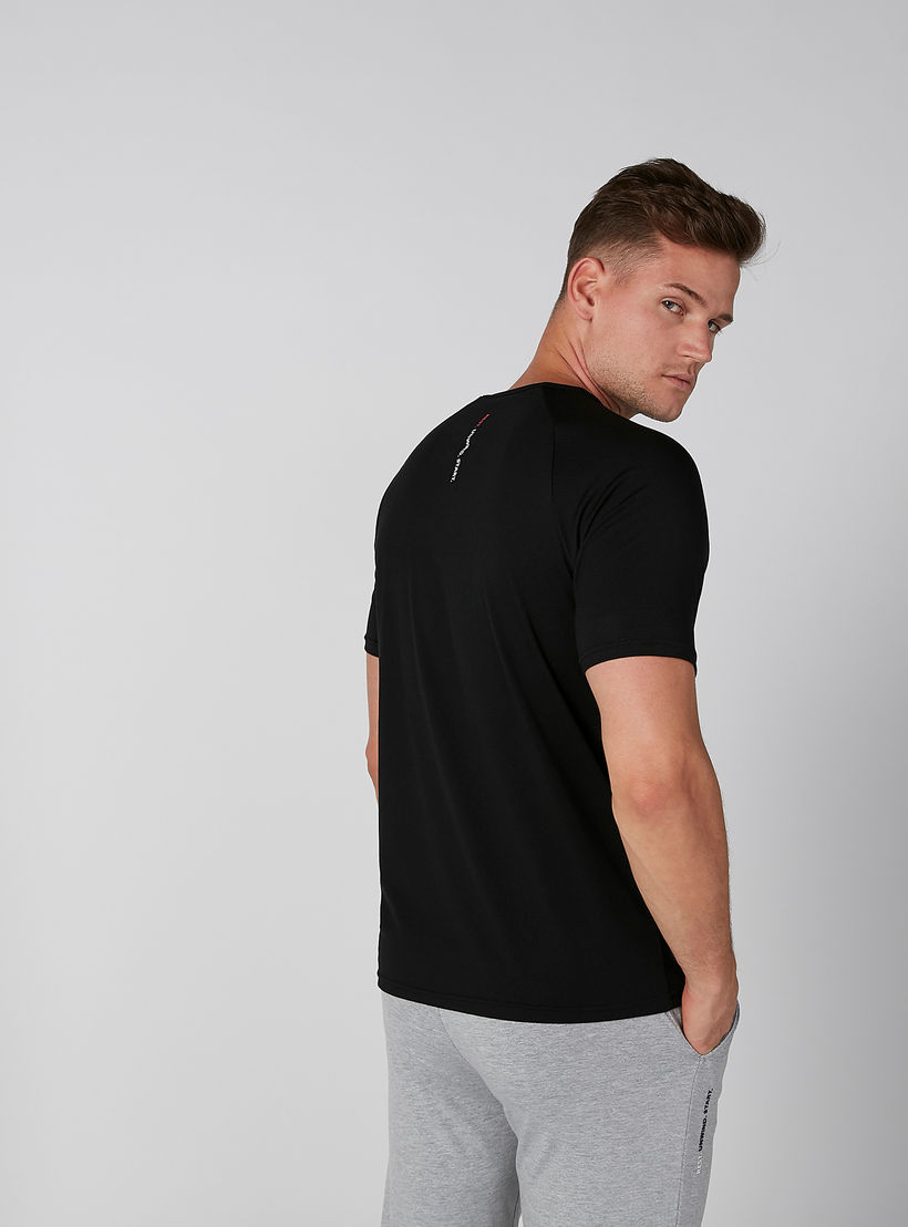 تيشيرت بياقة مستديرة وأكمام قصيرة وطبعات-men-clothing-tshirtsandpolos-tshirts-image-4