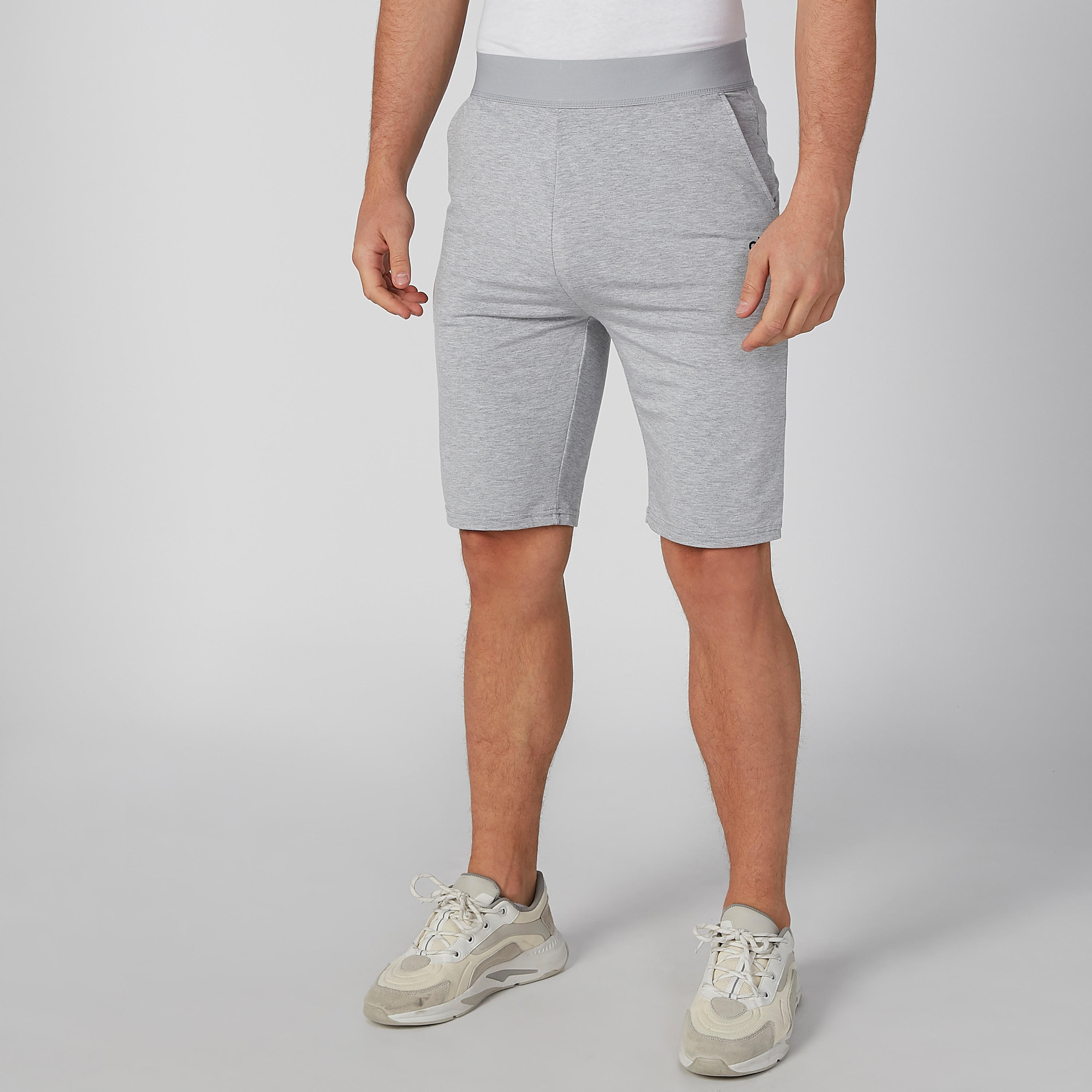 شورت سادة بخصر مطاطي وجيوب-men-clothing-bottoms-shorts-image-4