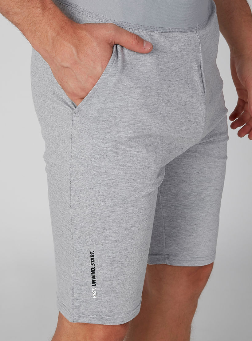 شورت سادة بخصر مطاطي وجيوب-men-clothing-bottoms-shorts-image-5