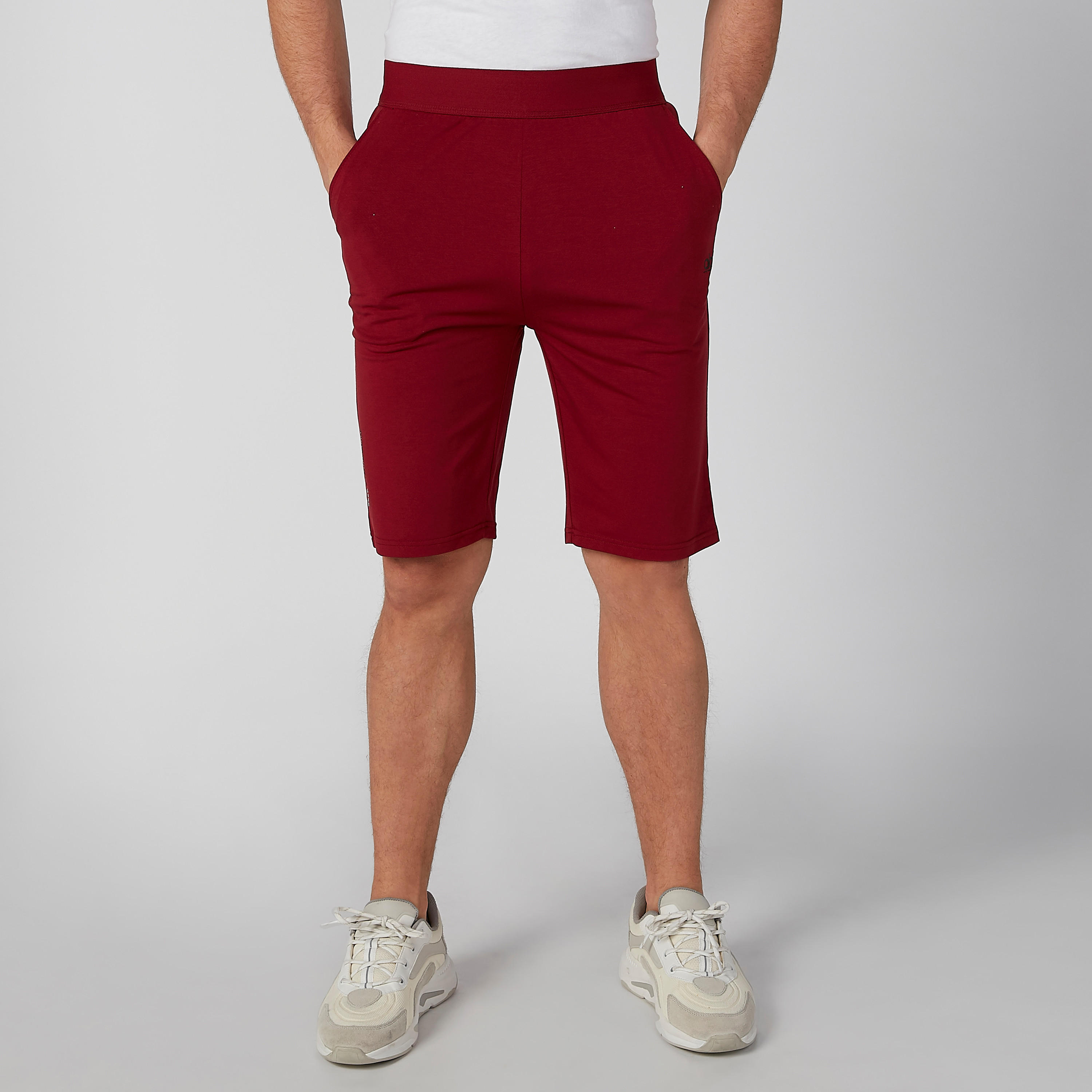 شورت سادة بخصر مطاطي وجيوب-men-clothing-bottoms-shorts-image-3