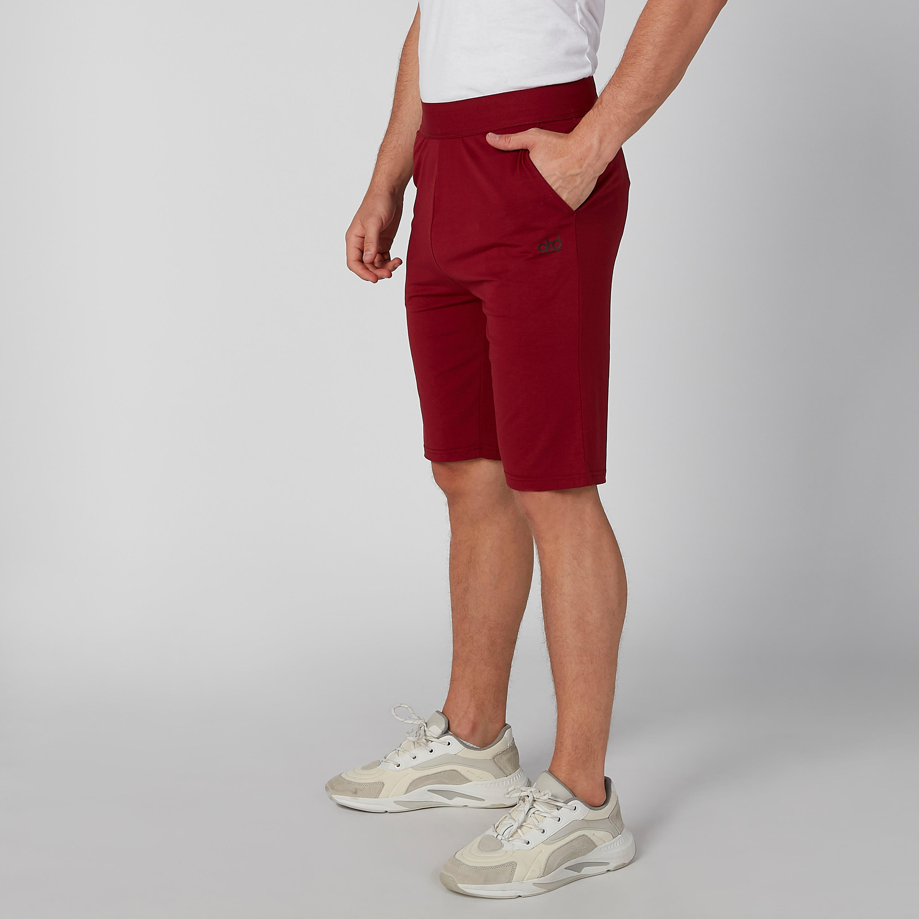 شورت سادة بخصر مطاطي وجيوب-men-clothing-bottoms-shorts-image-4