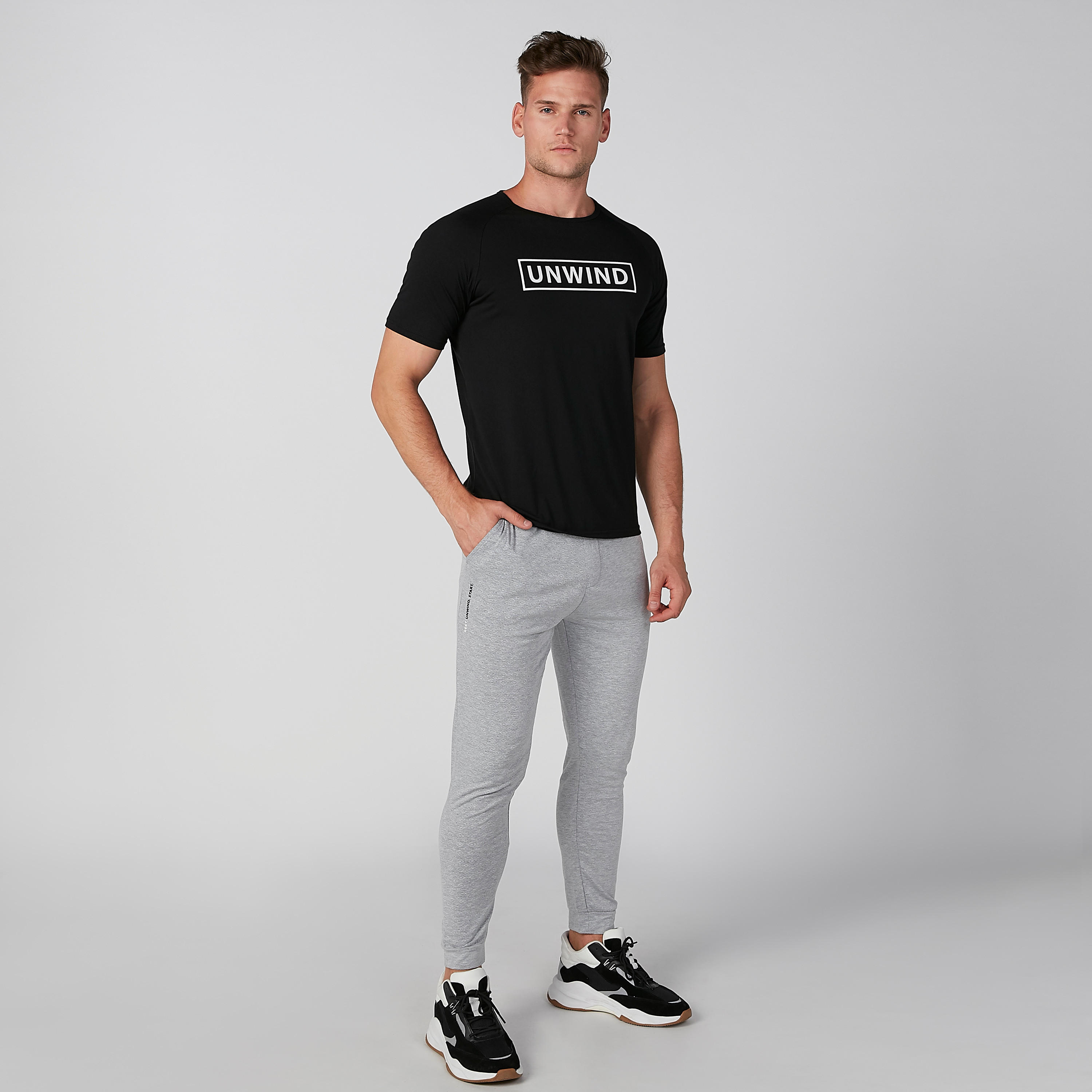 بنطال رياضي سادة بجيوب-men-clothing-bottoms-joggers-image-3