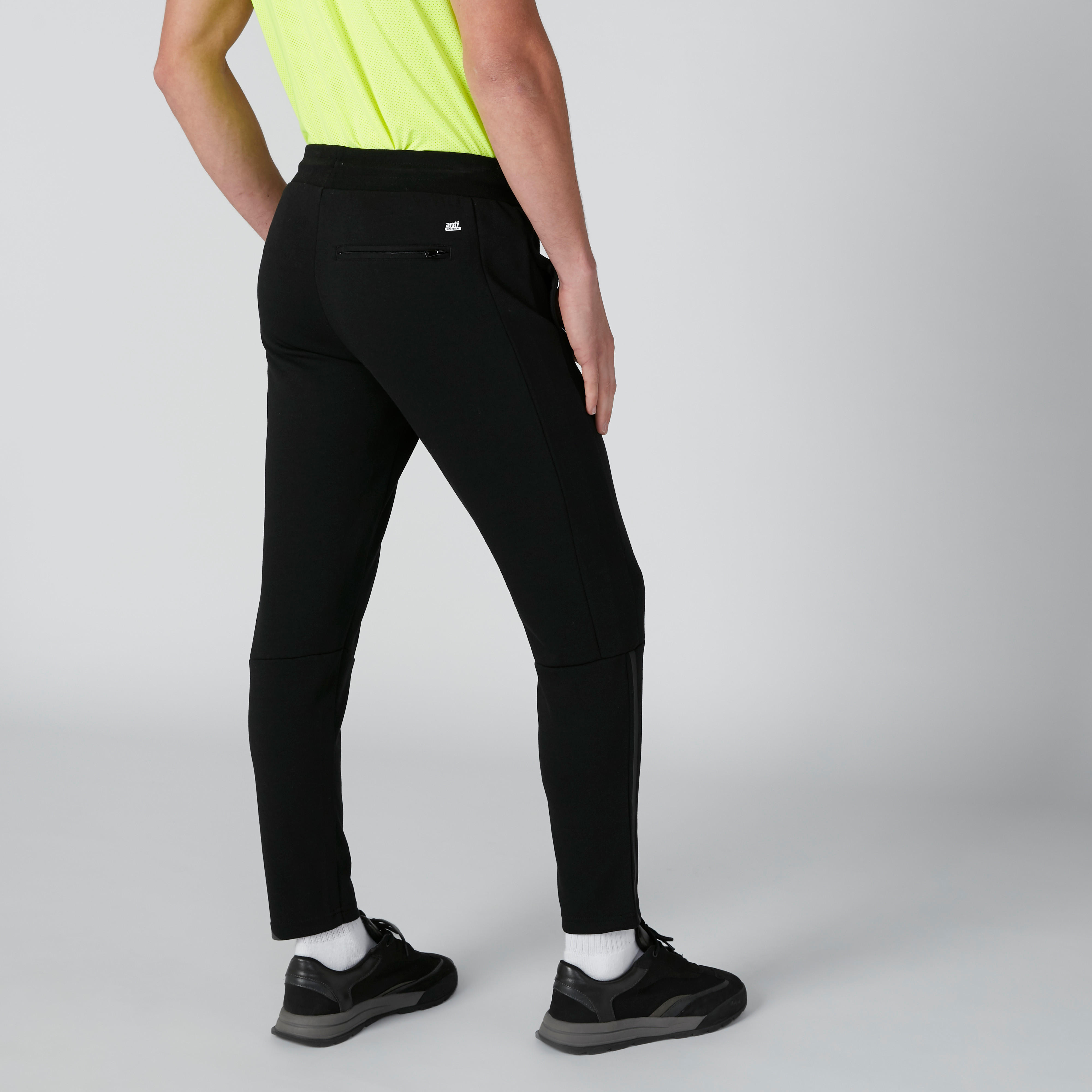 بنطال رياضي طويل برباط وجيوب-men-clothing-sportswearandactivewear-bottoms-image-2