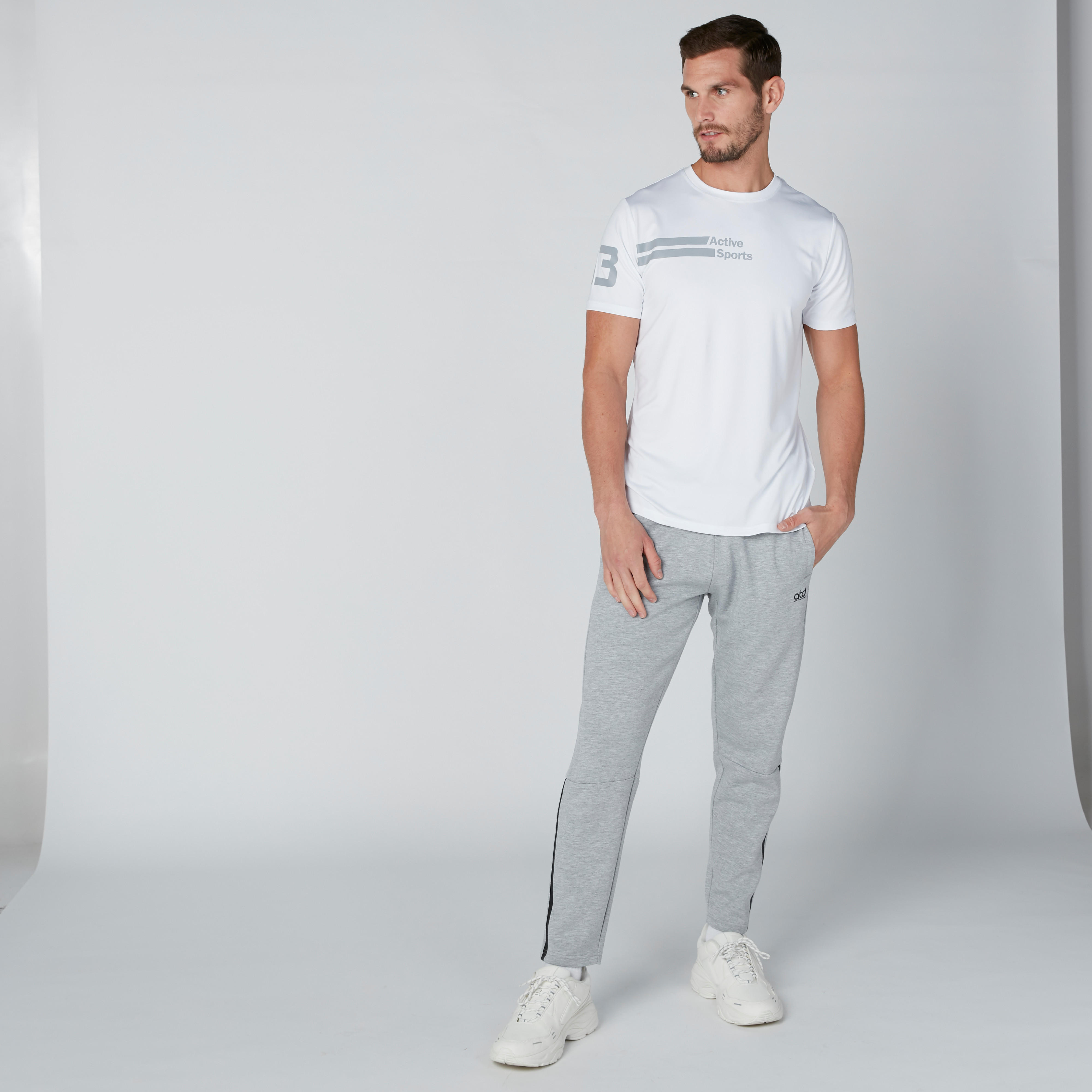 بنطال رياضي طويل برباط وجيوب-men-clothing-sportswearandactivewear-bottoms-image-3