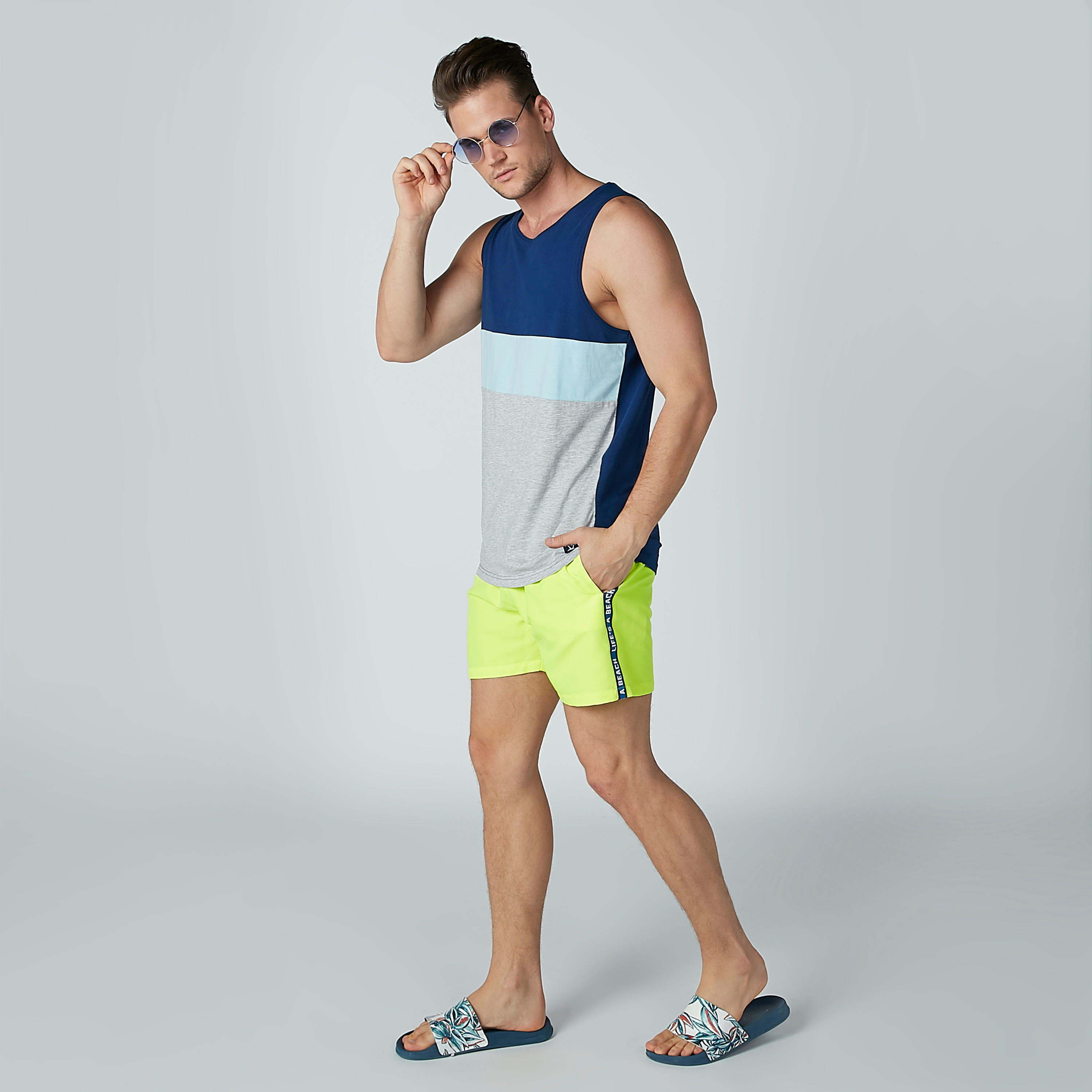 شورت برباط وجيوب وشريطة-men-clothing-sportswearandactivewear-bottoms-image-3