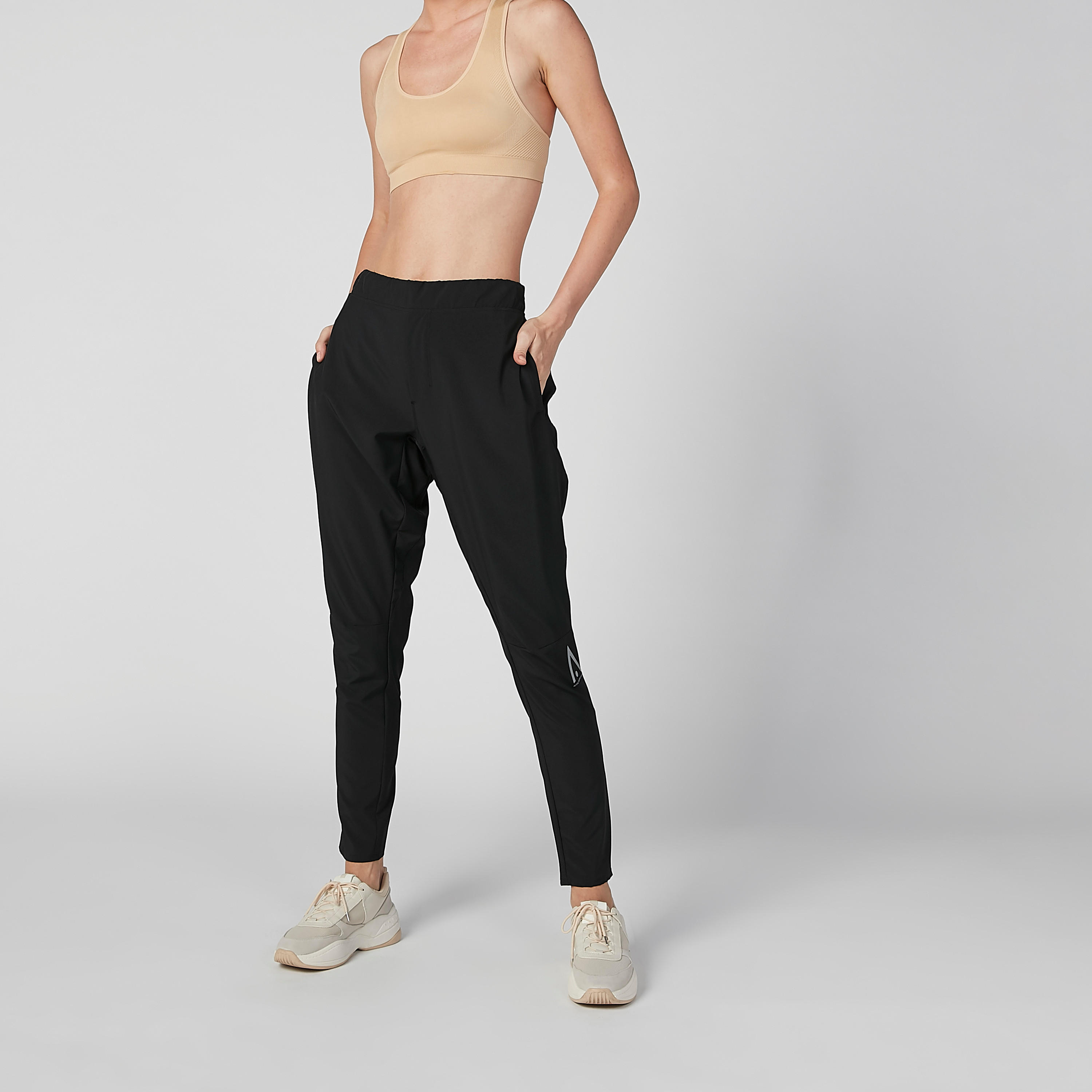 بنطال رياضي بخصر مطّاطي وجيوب وطبعات-women-clothing-bottoms-joggers-image-3