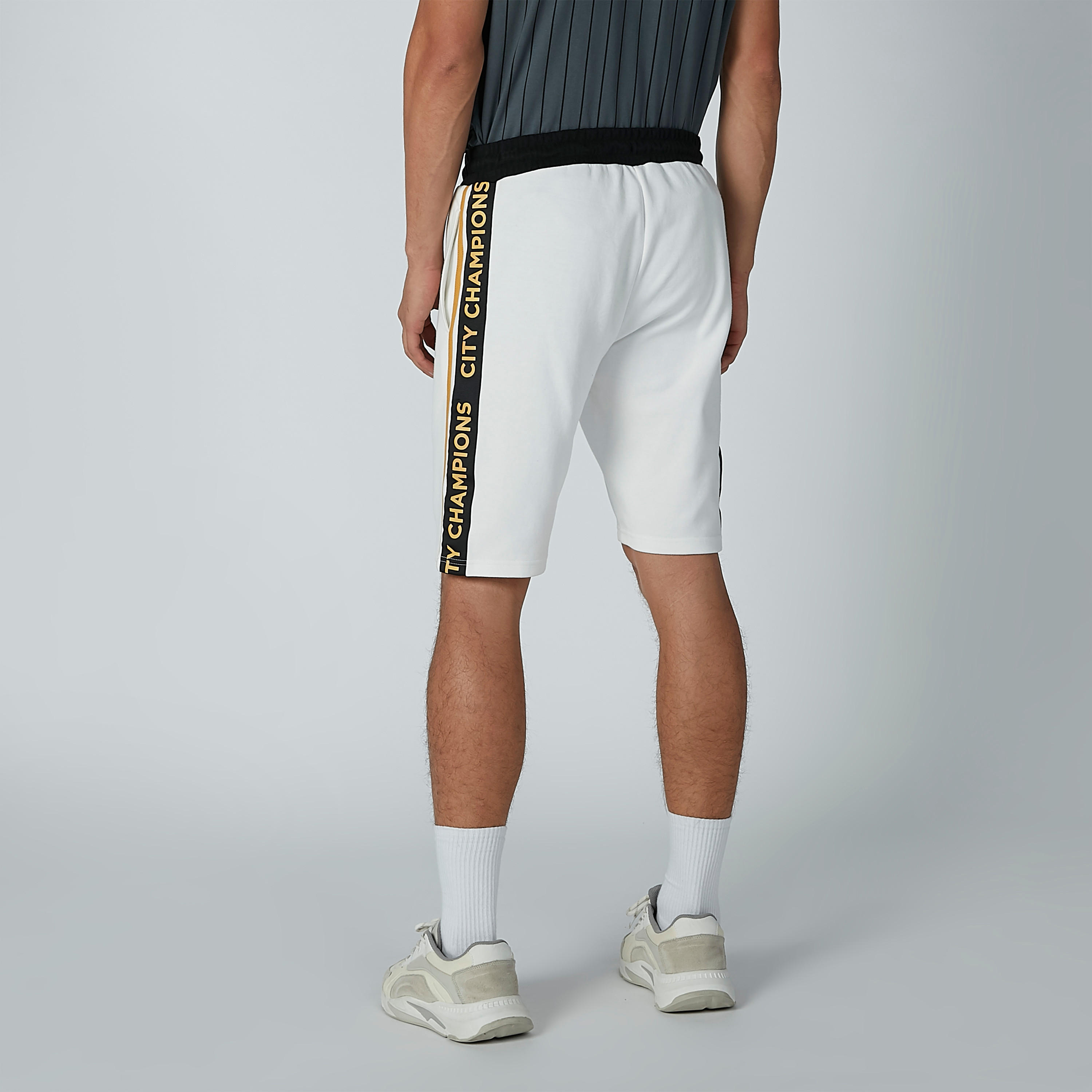 شورت برباط وشريطة وجيوب وطبعات-men-clothing-bottoms-shorts-image-1