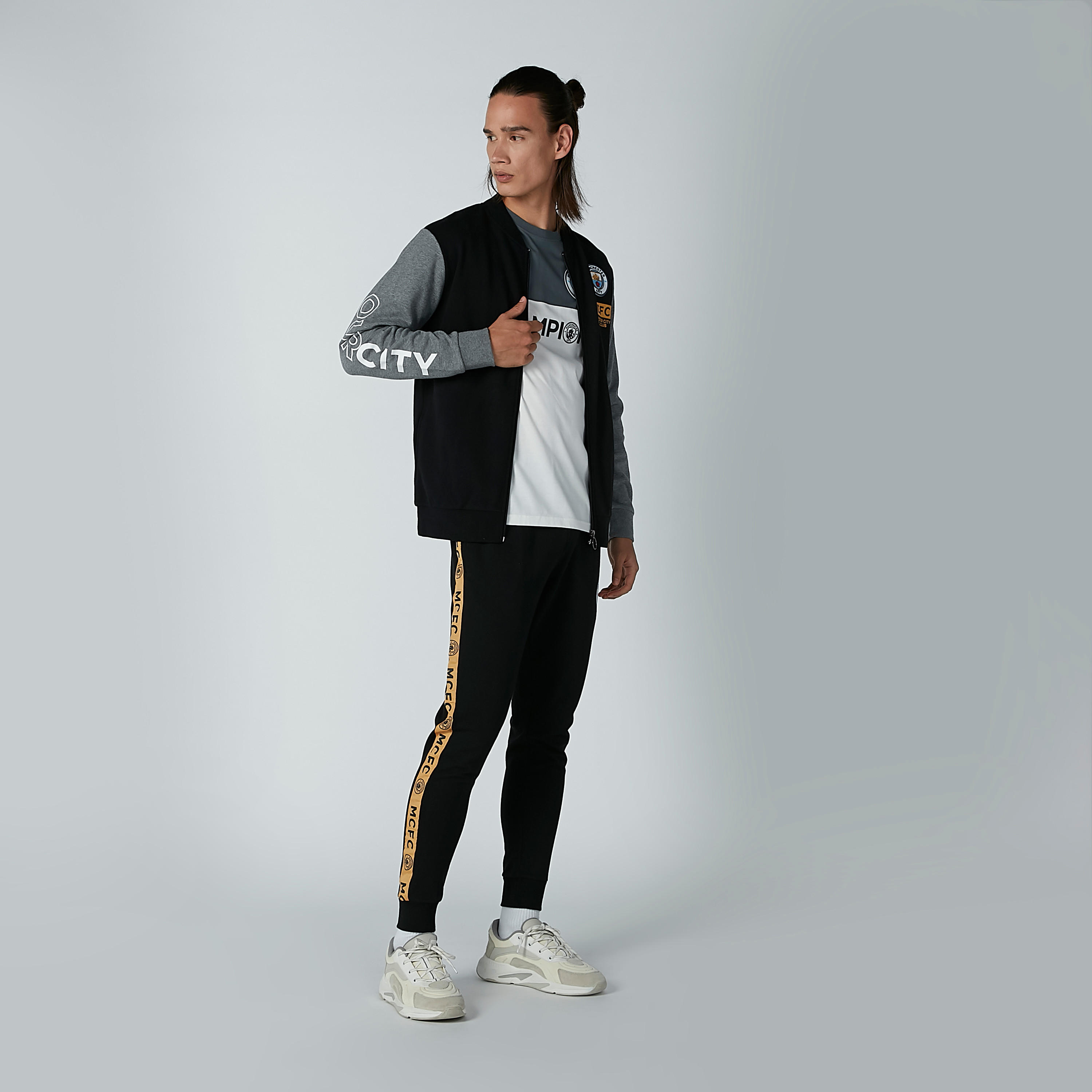 تيشيرت مطبوعة بياقة مستديرة وأكمام قصيرة-men-clothing-tshirtsandpolos-tshirts-image-2