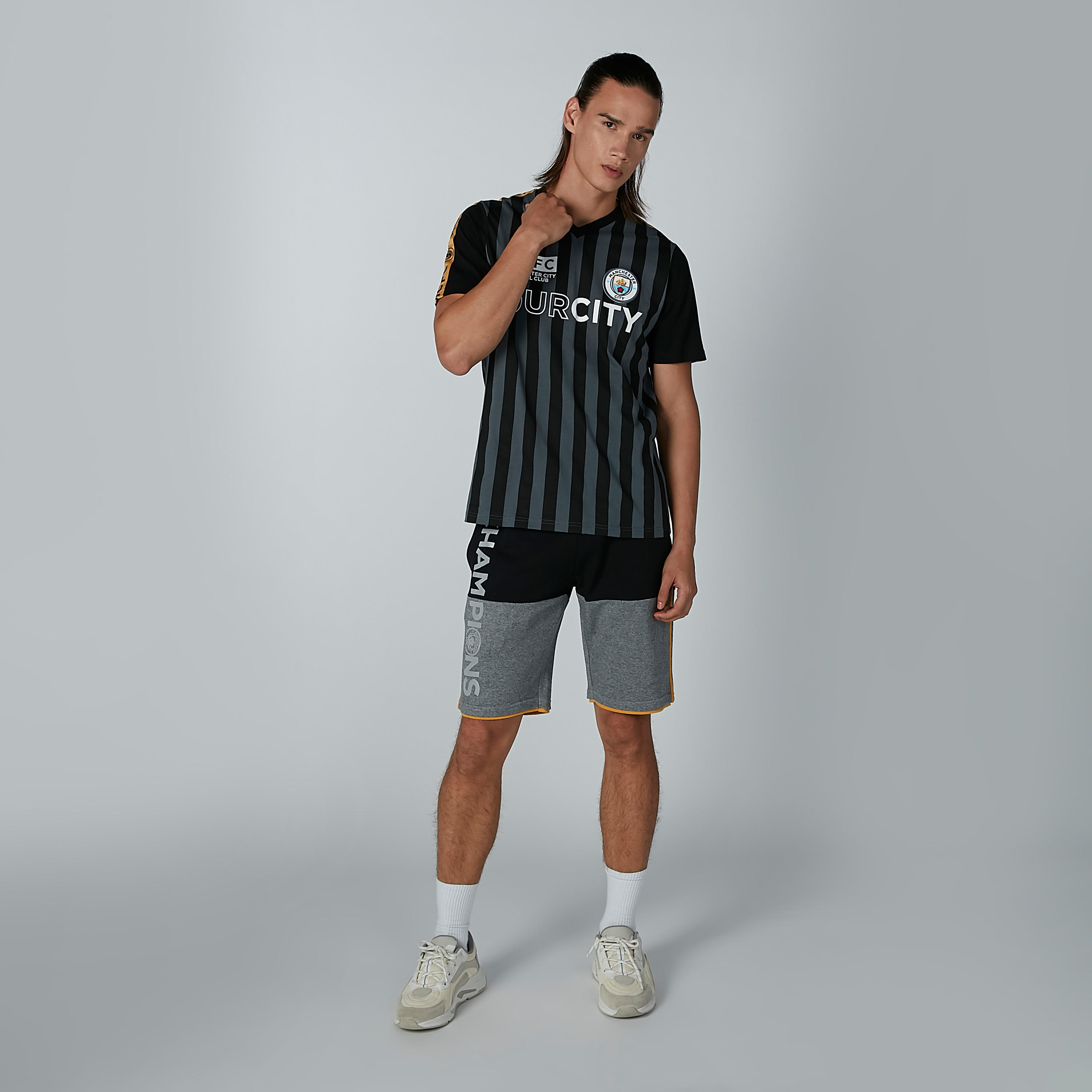 Striped T-shirt with V-neck and Short Sleeves-men-clothing-sportswearandactivewear-tshirtsandpolos-image-1