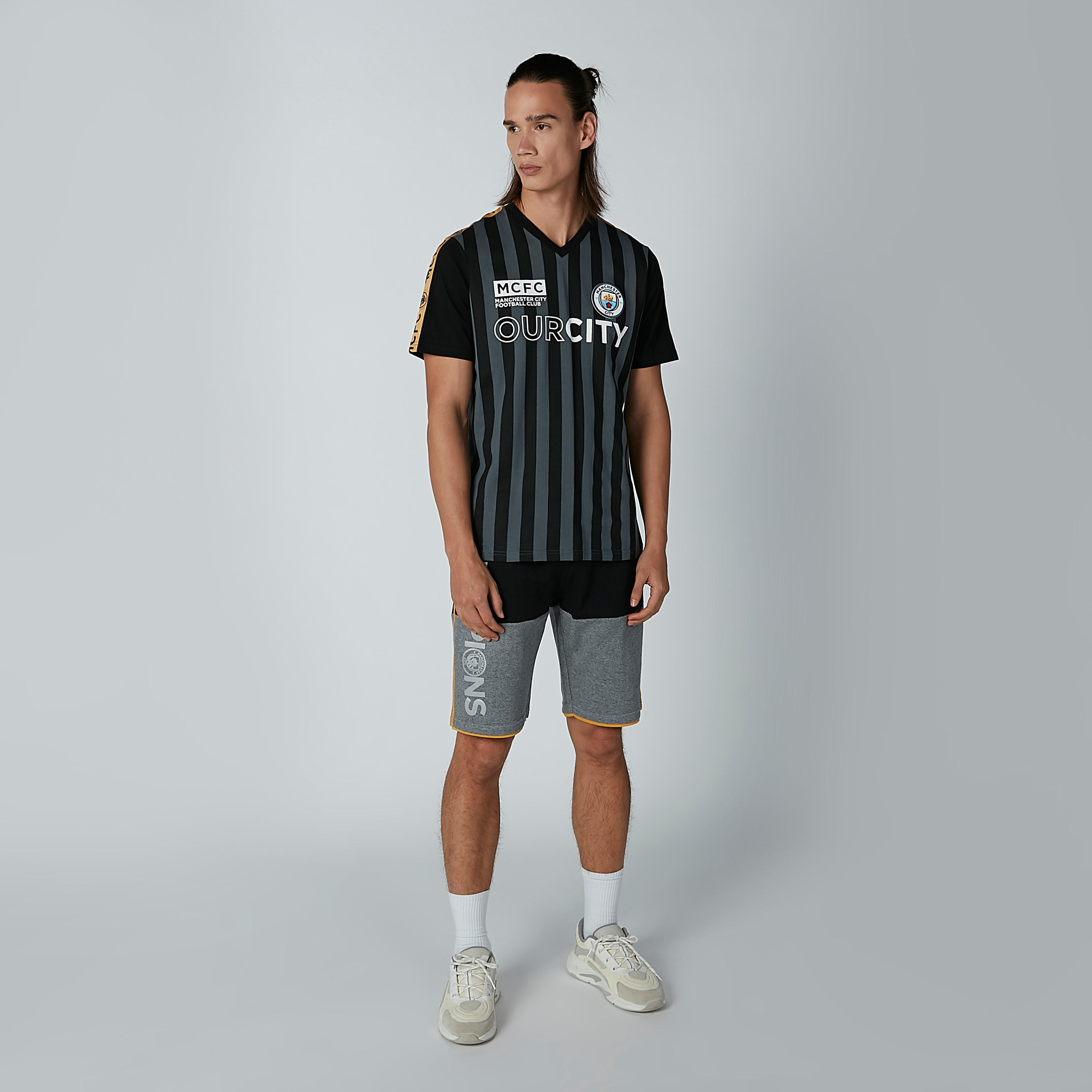 Striped T-shirt with V-neck and Short Sleeves-men-clothing-sportswearandactivewear-tshirtsandpolos-image-4
