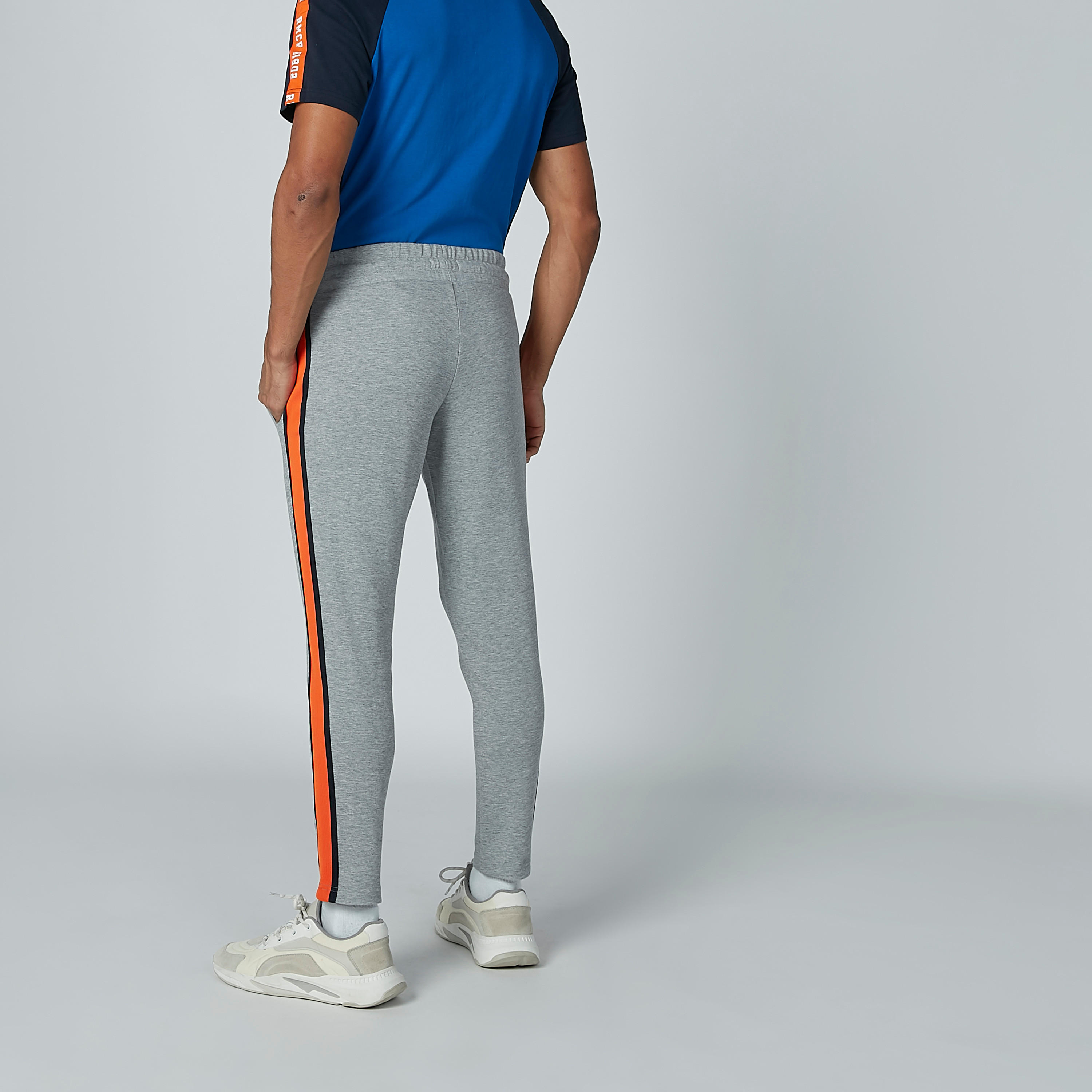 بنطال رياضي برباط وجيوب وطبعات-men-clothing-sportswearandactivewear-bottoms-image-3