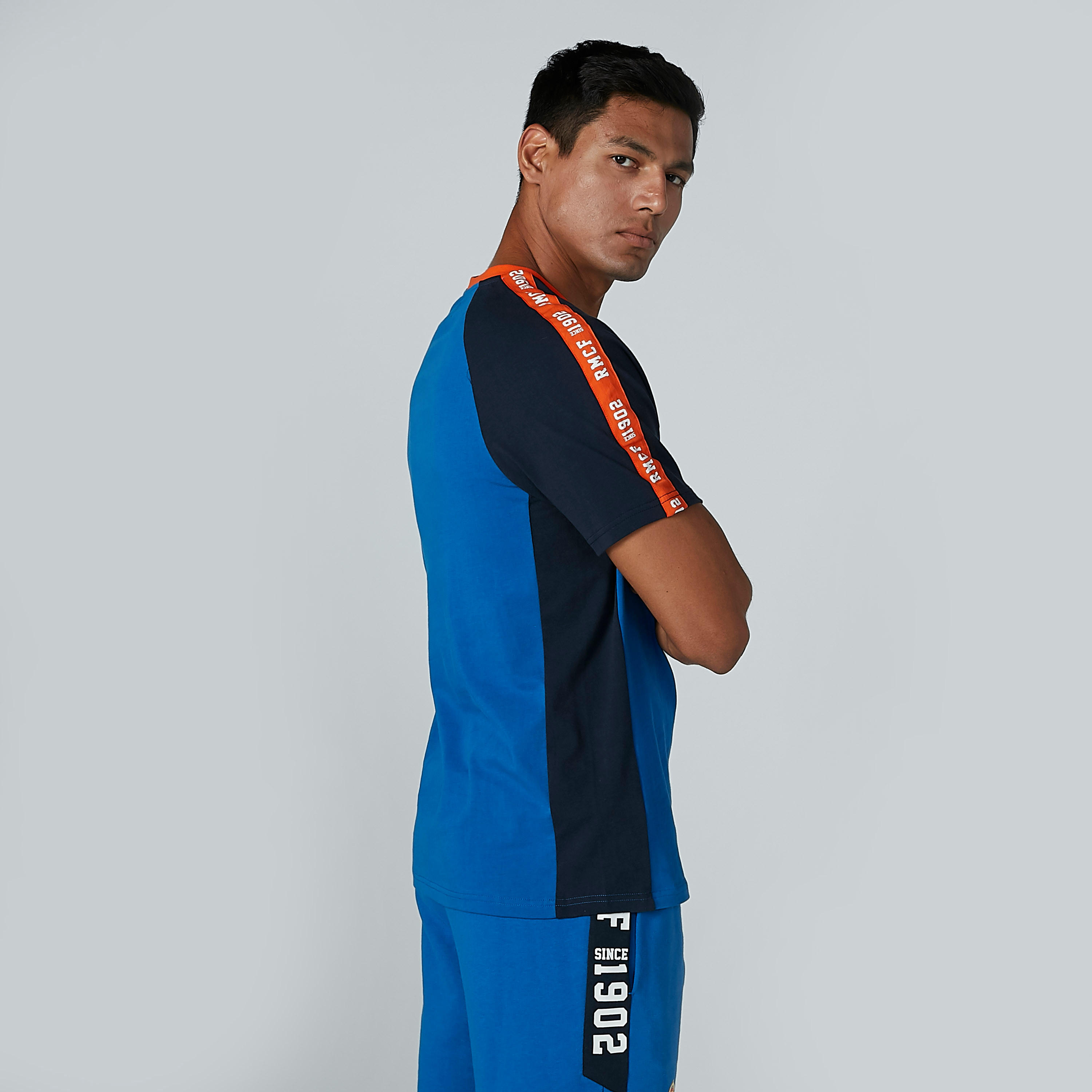 Logo Printed V-neck T-shirt with Short Sleeves-men-clothing-sportswearandactivewear-tshirtsandpolos-image-4