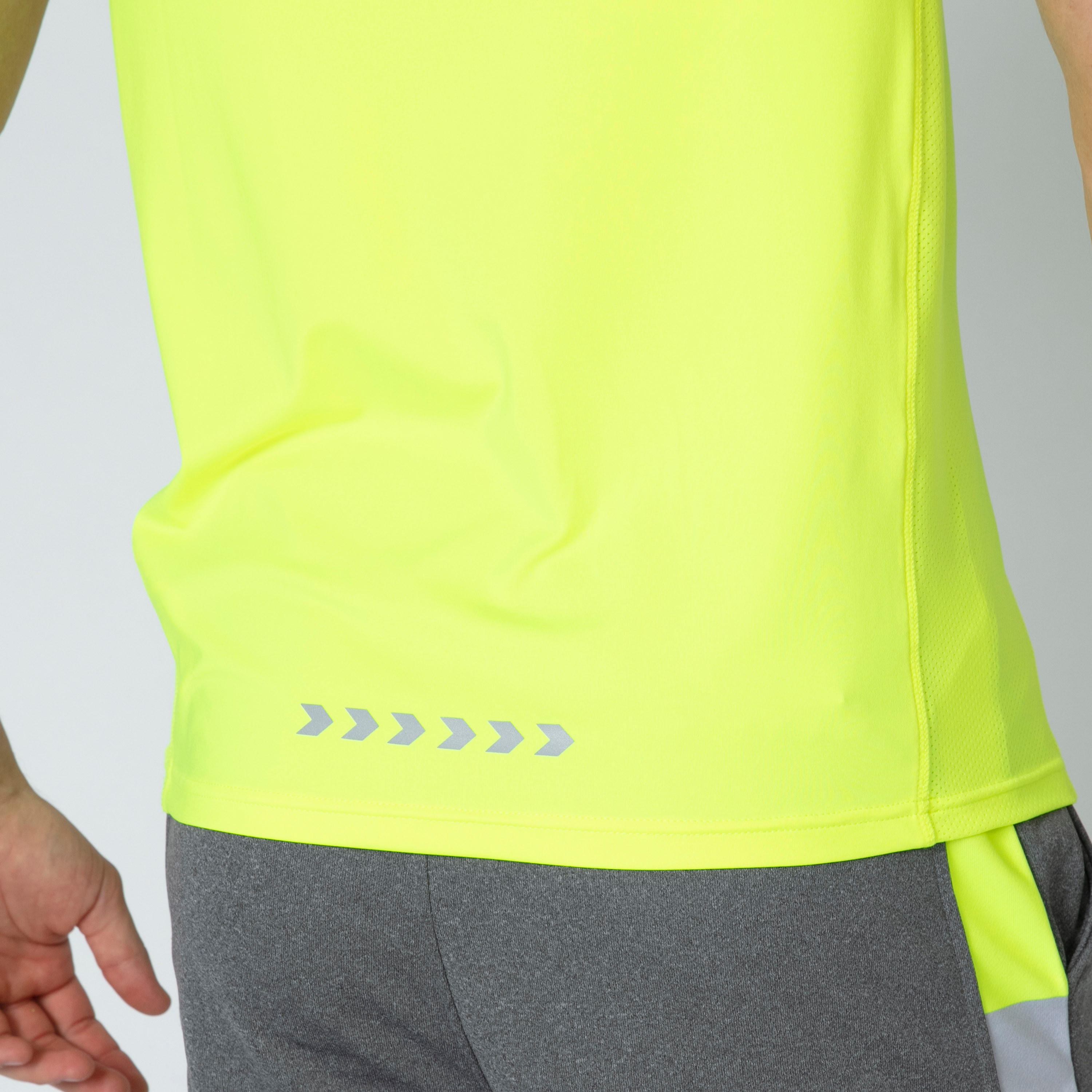 تيشيرت دون أكمام بياقة مستديرة وطبعات-men-clothing-tshirtsandpolos-tshirts-image-1