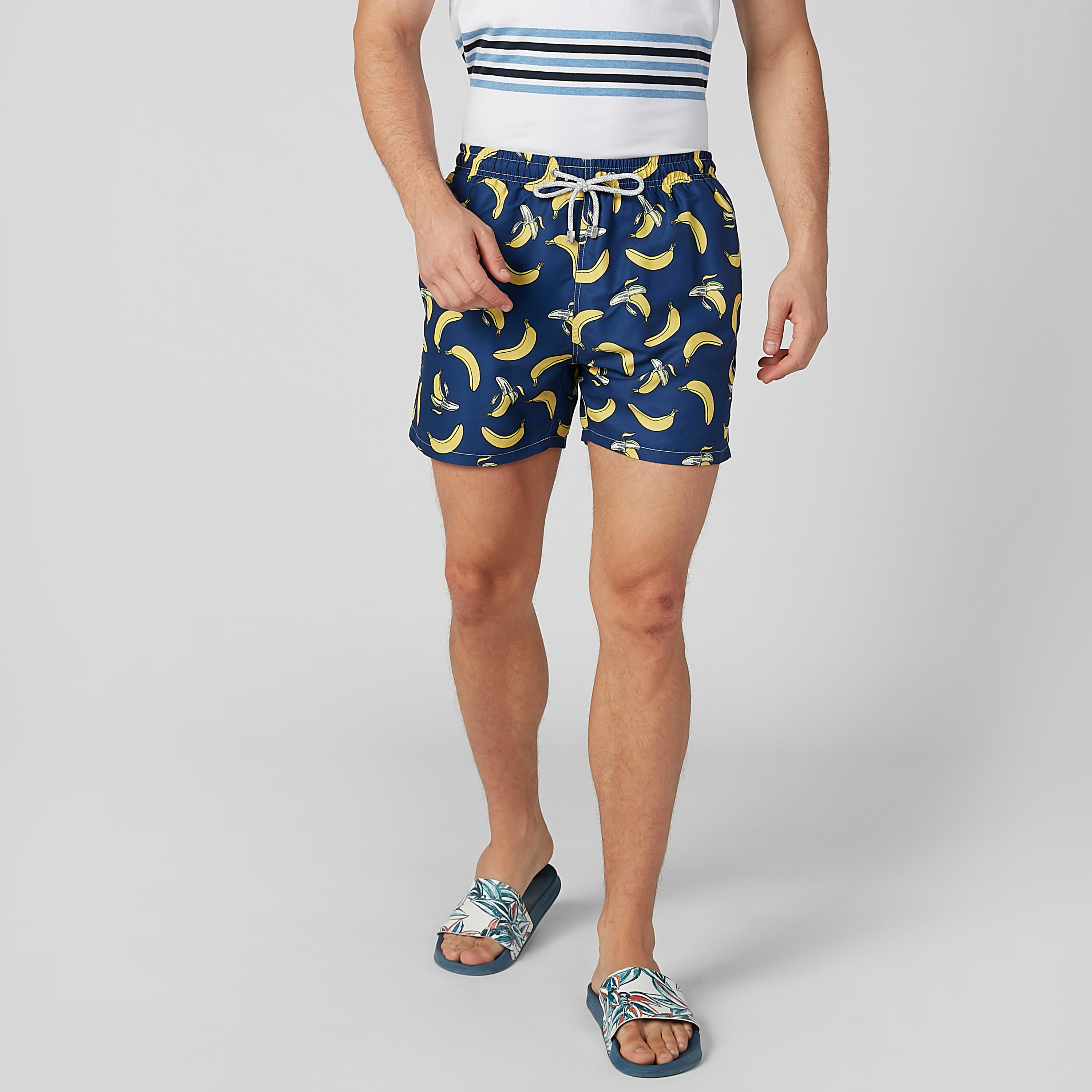 Printed Shorts with Pocket Detail and Drawstring-men-clothing-sportswearandactivewear-bottoms-image-4