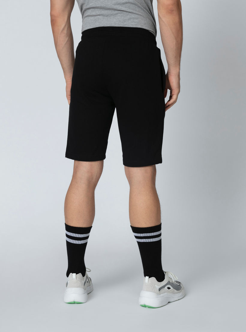 شورت برباط وجيوب وطبعات مانشستر سيتي-men-clothing-sportswearandactivewear-bottoms-image-2