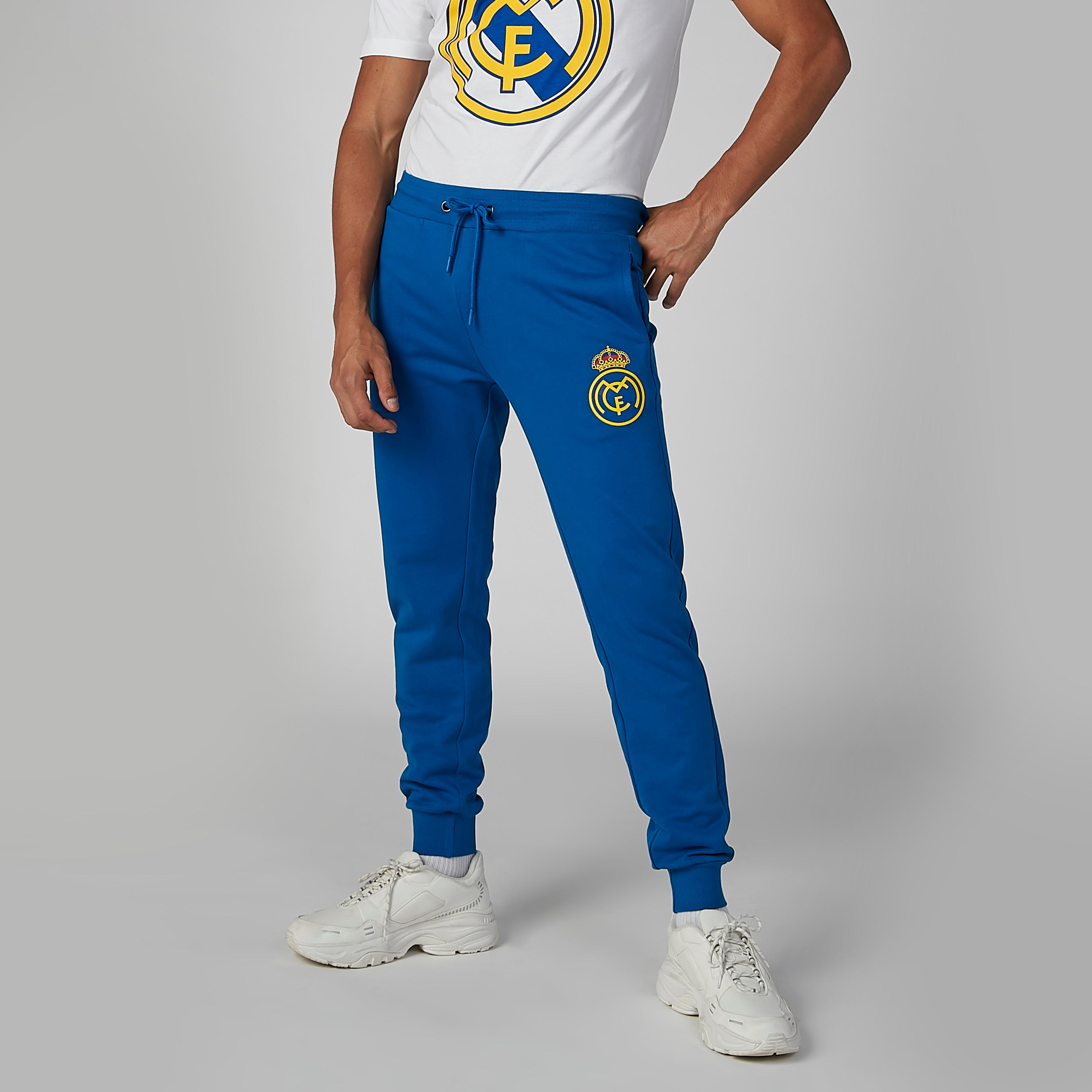 بنطال رياضي برباط وجيوب وطبعات-men-clothing-sportswearandactivewear-bottoms-image-1