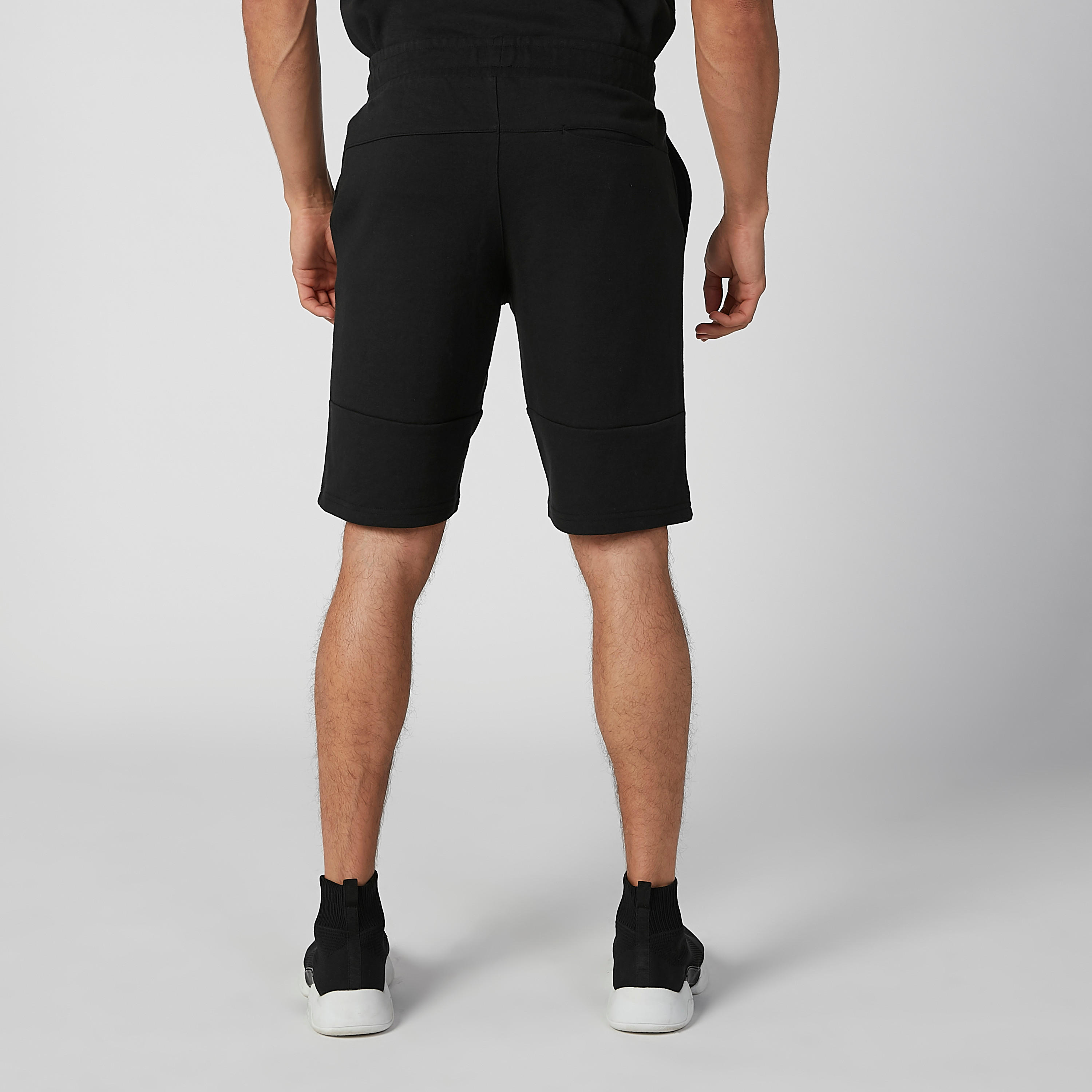 شورت برباط وجيوب وطبعات-men-clothing-sportswearandactivewear-bottoms-image-4