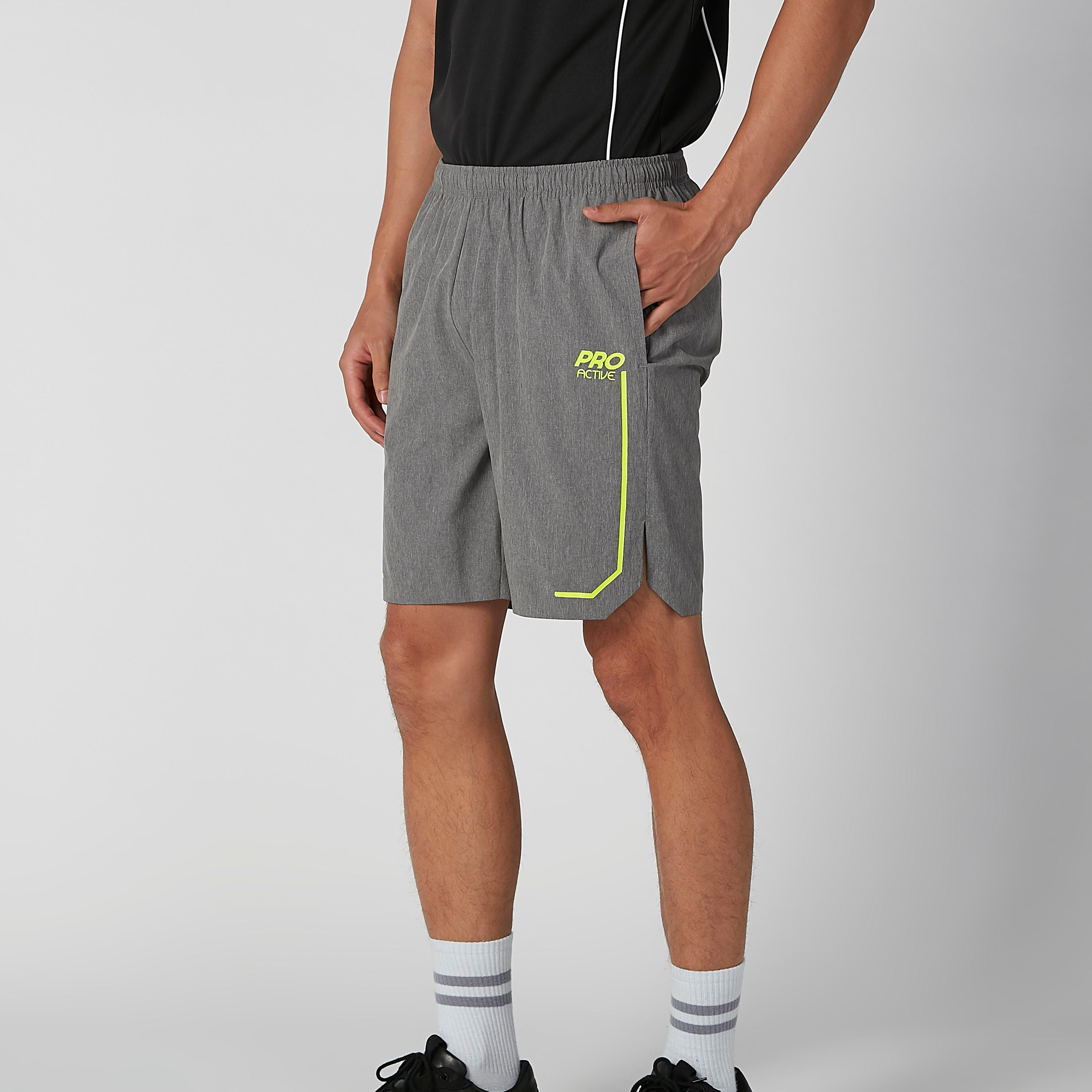 شورت بخصر مطاطي وجيوب وطبعات-men-clothing-bottoms-shorts-image-1