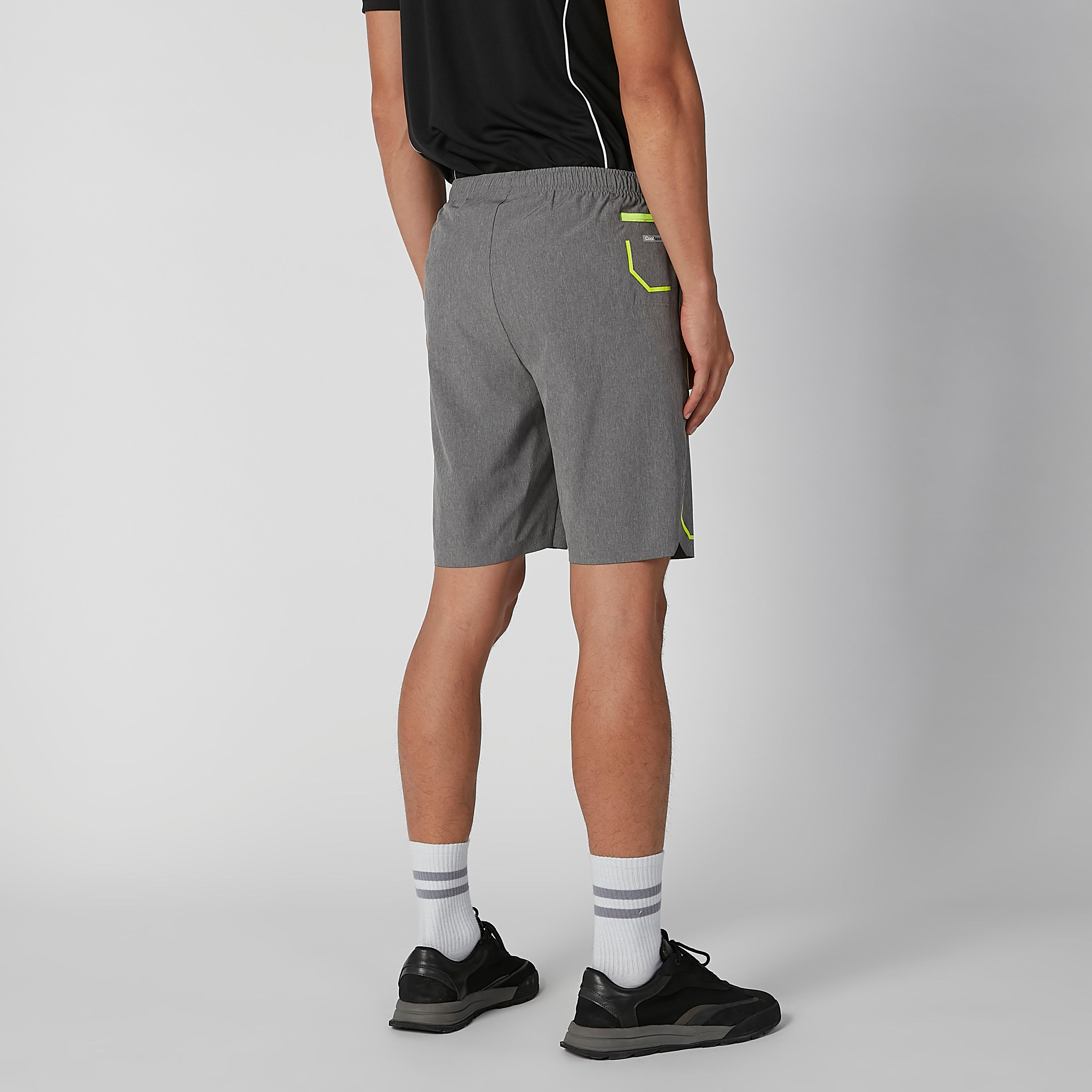 شورت بخصر مطاطي وجيوب وطبعات-men-clothing-bottoms-shorts-image-2