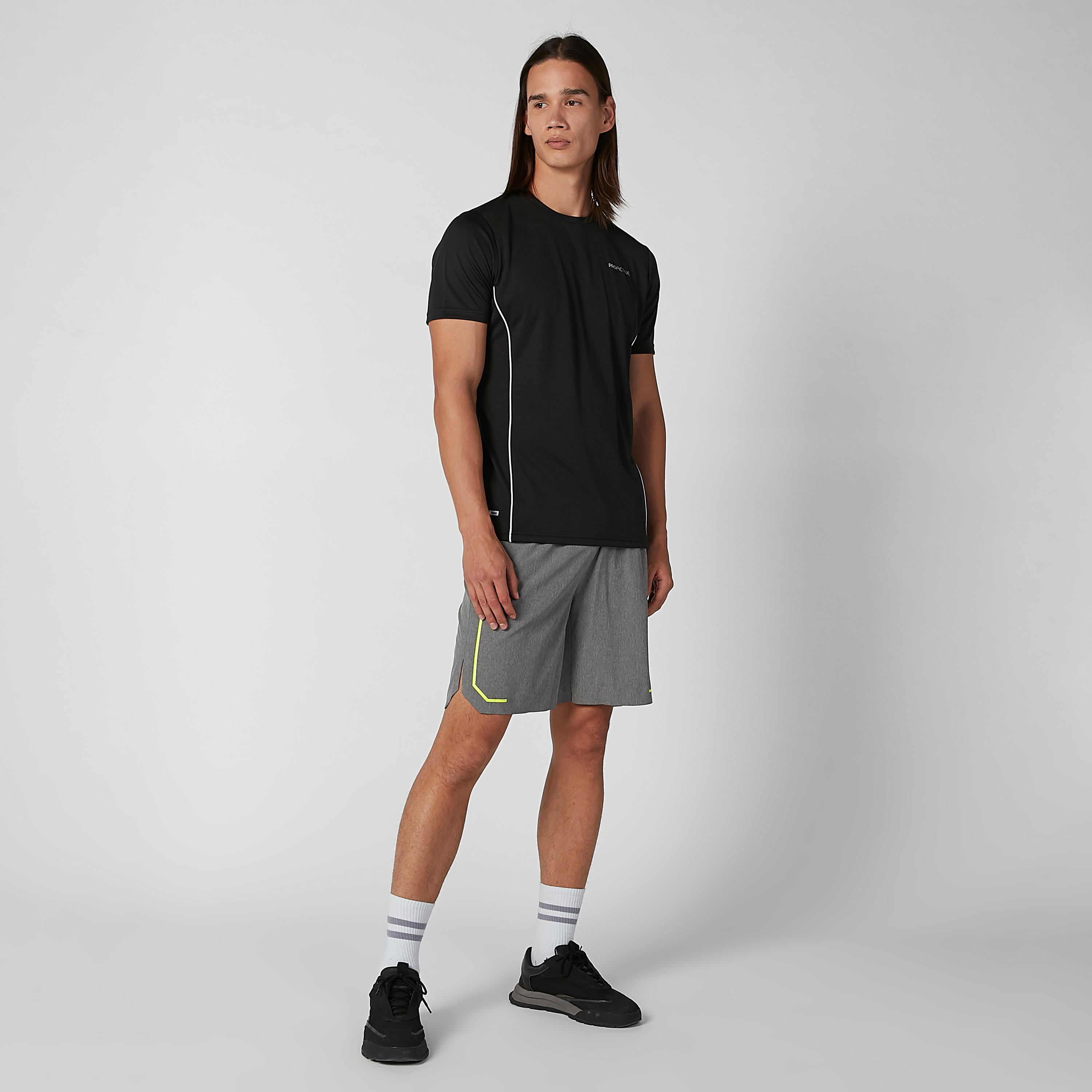 شورت بخصر مطاطي وجيوب وطبعات-men-clothing-bottoms-shorts-image-3