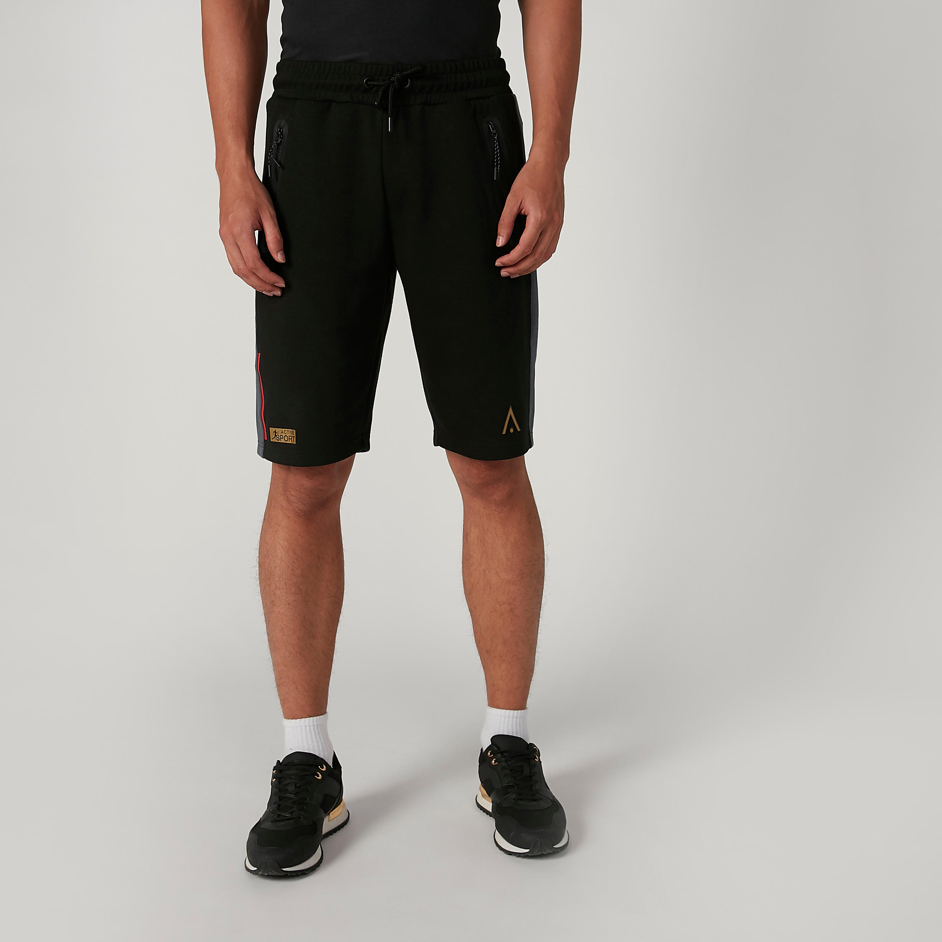 شورت برباط وجيوب وطبعات-men-clothing-sportswearandactivewear-bottoms-image-2