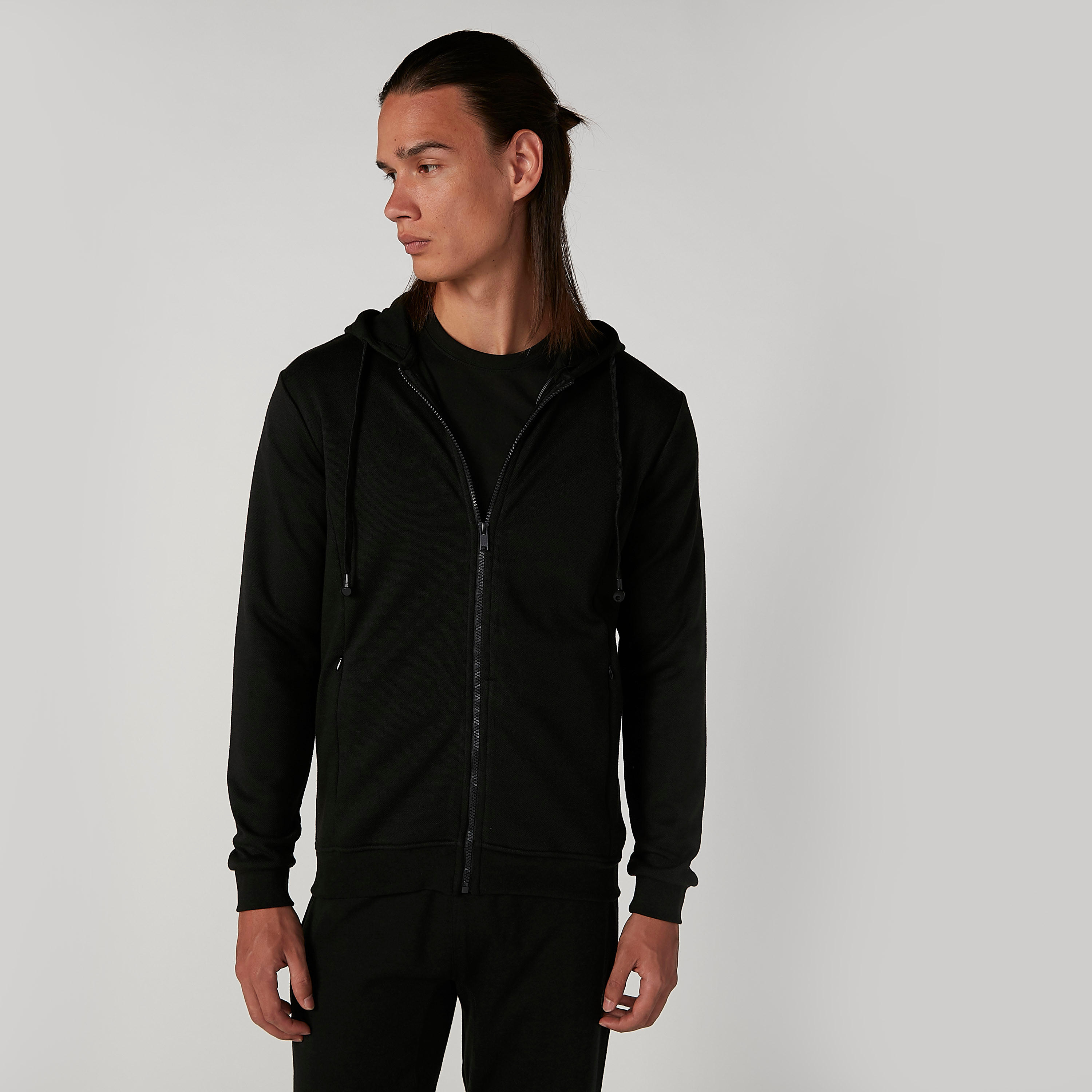 هودي مستدام بسحّاب إغلاق وسمّاعات أذن مدمجة -men-winterwear-hoodiesandsweatshirts-image-4