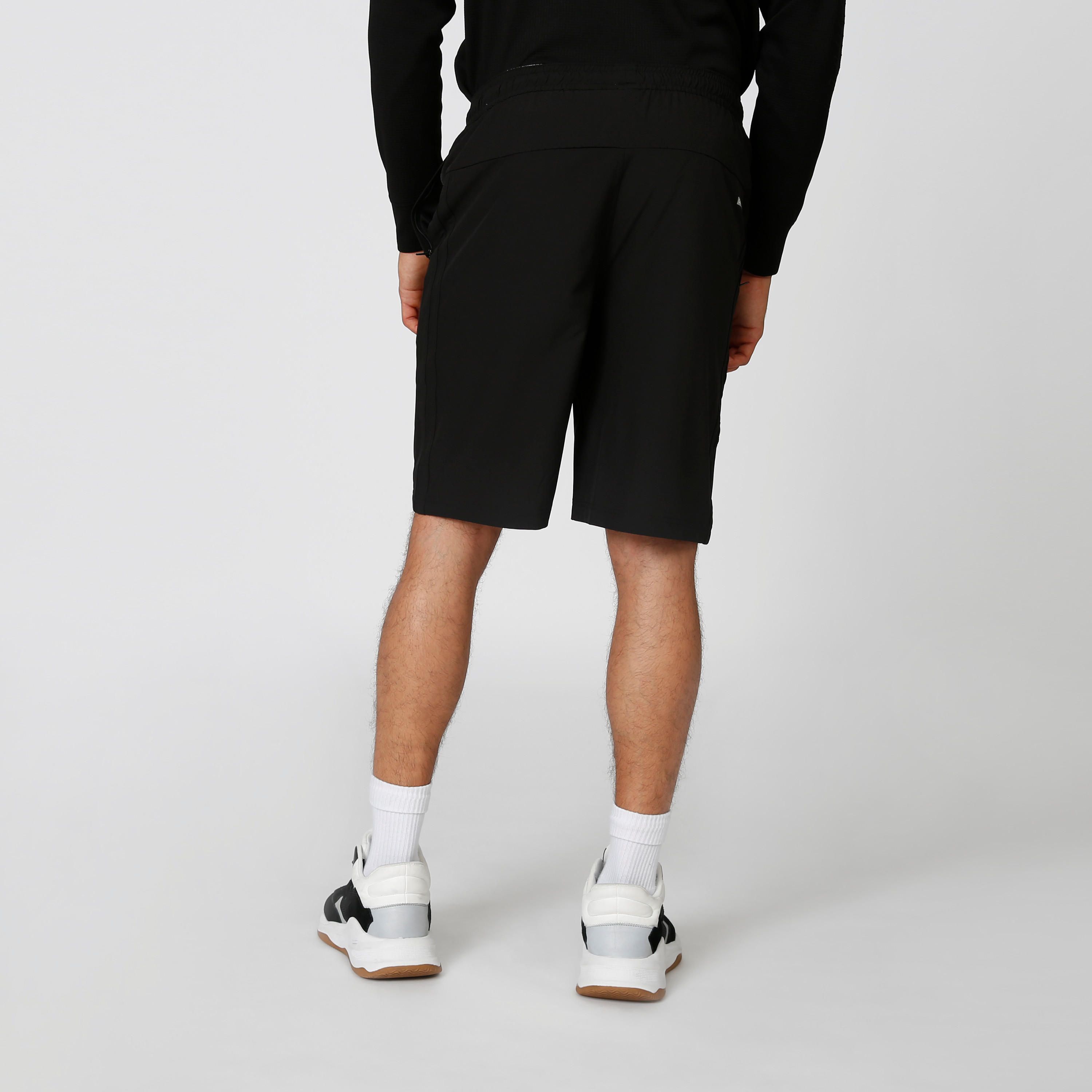 شورت  مستدام سادة بخصر مطاطي وجيوب -men-clothing-sportswearandactivewear-bottoms-image-3
