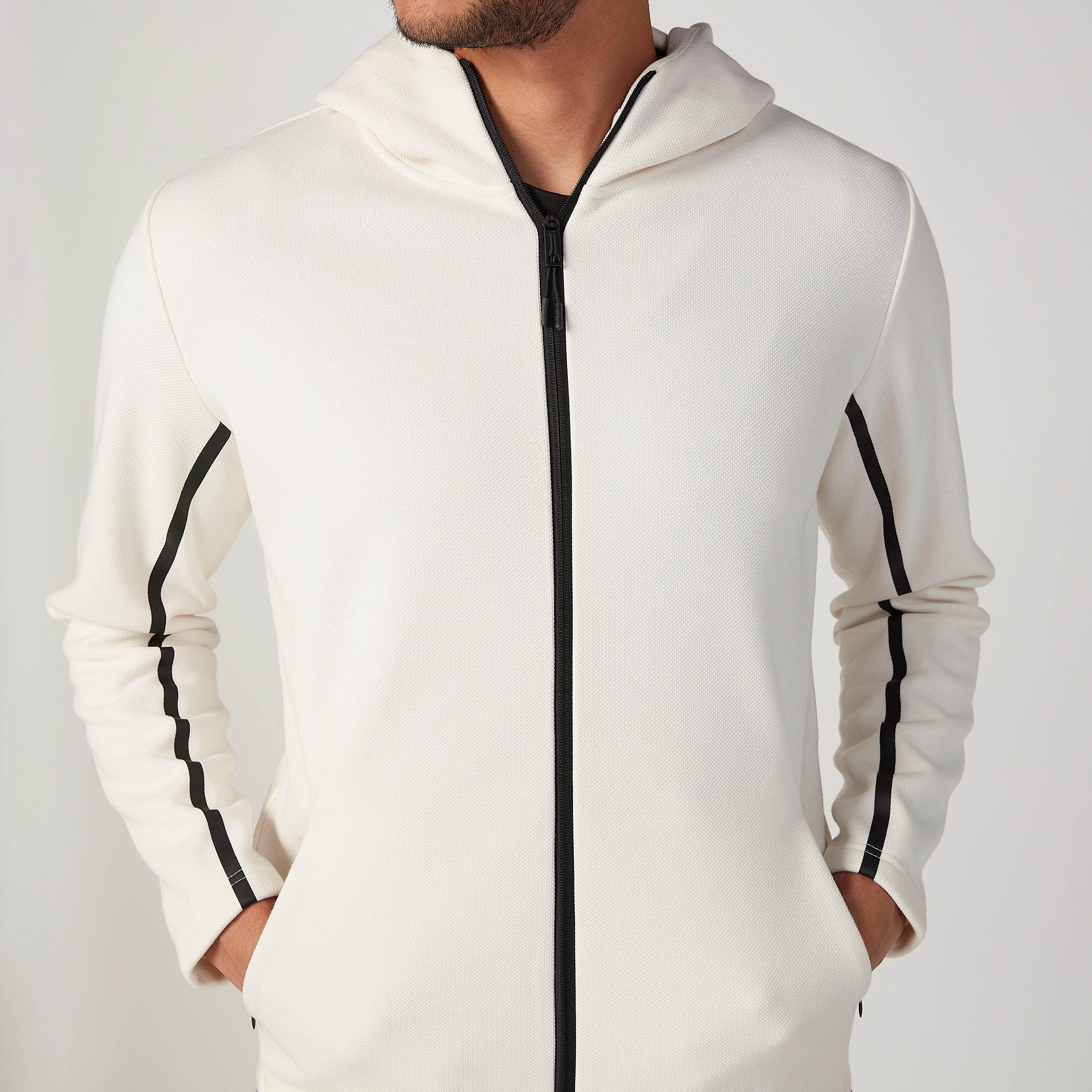 هودي مستدام سادة بأكمام طويلة وجيوب -men-winterwear-hoodiesandsweatshirts-image-4