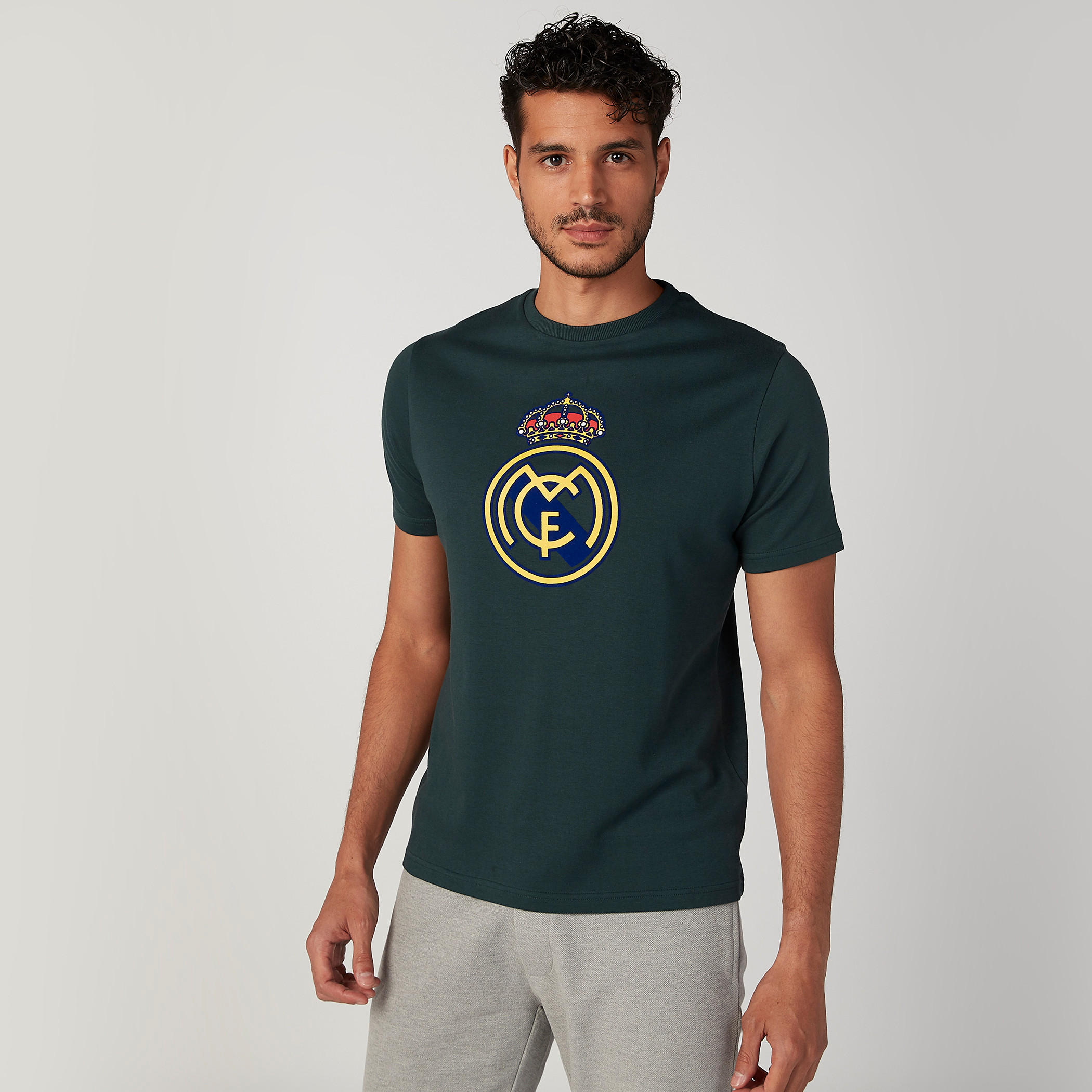 تيشيرت بياقة مستديرة وأكمام قصيرة وطبعات ريال مدريد-men-clothing-tshirtsandpolos-tshirts-image-4