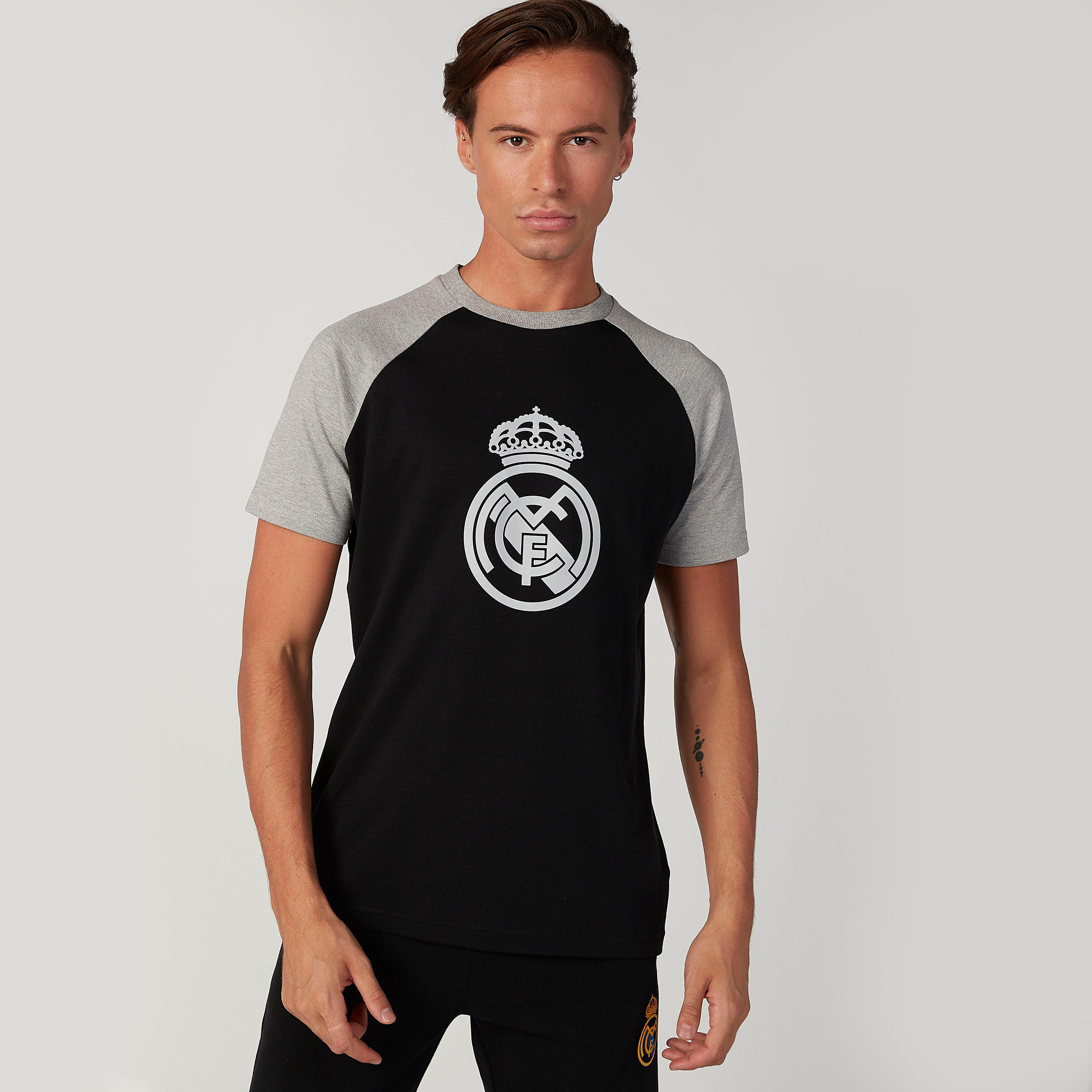 Real Madrid Printed Round Neck T-shirt with Raglan Sleeves-men-clothing-sportswearandactivewear-tshirtsandpolos-image-1