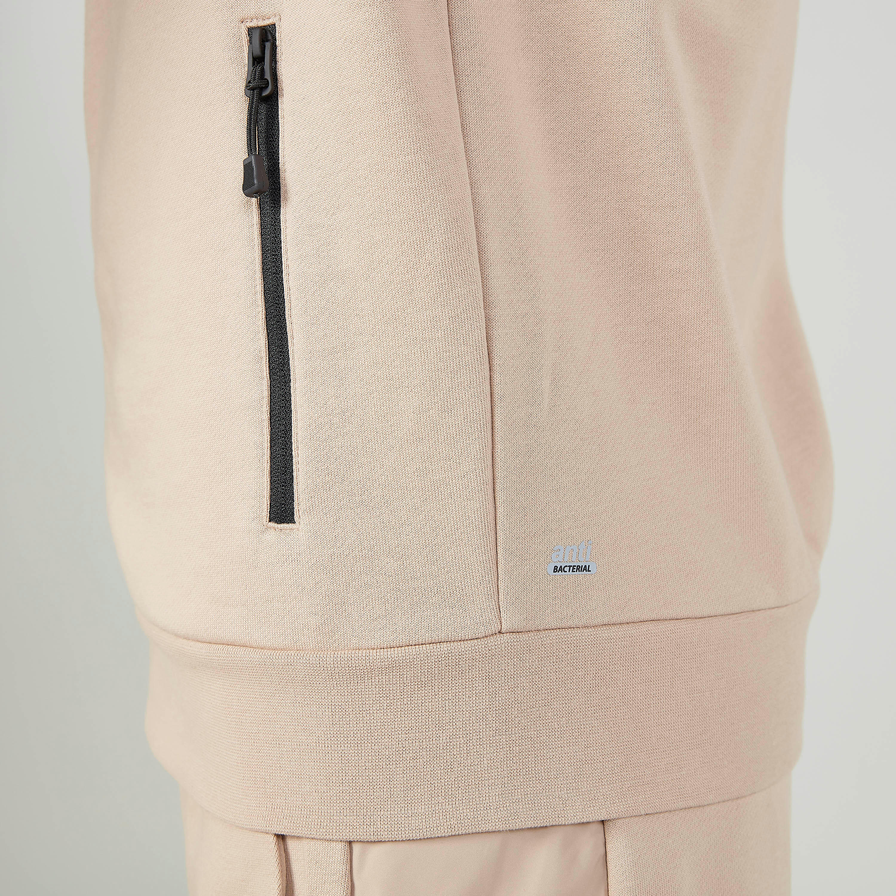 جاكيت سادة بقبعة وأكمام طويلة-men-winterwear-hoodiesandsweatshirts-image-2