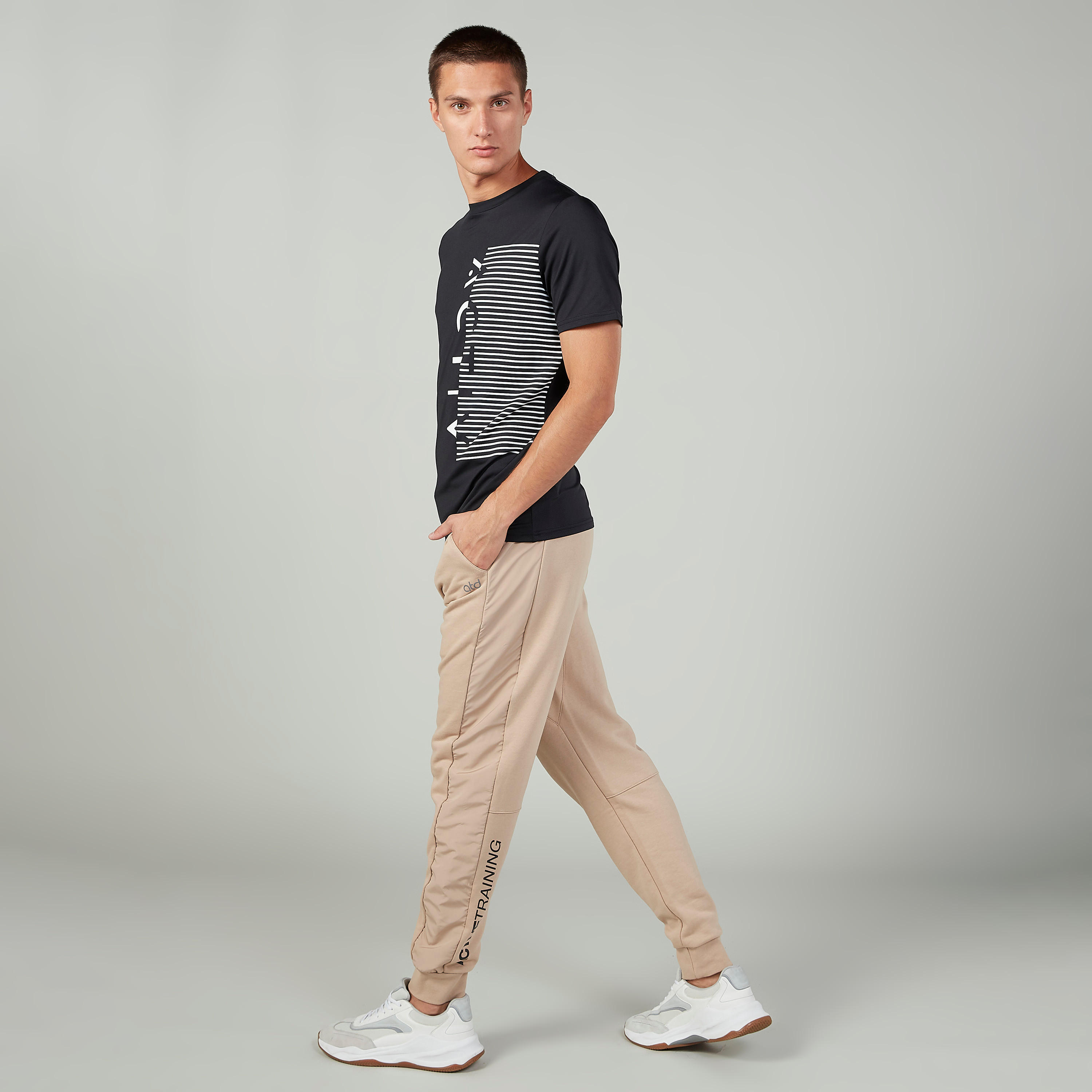 بنطلون رياضي طويل برباط وجيوب وطبعات-men-clothing-sportswearandactivewear-bottoms-image-2