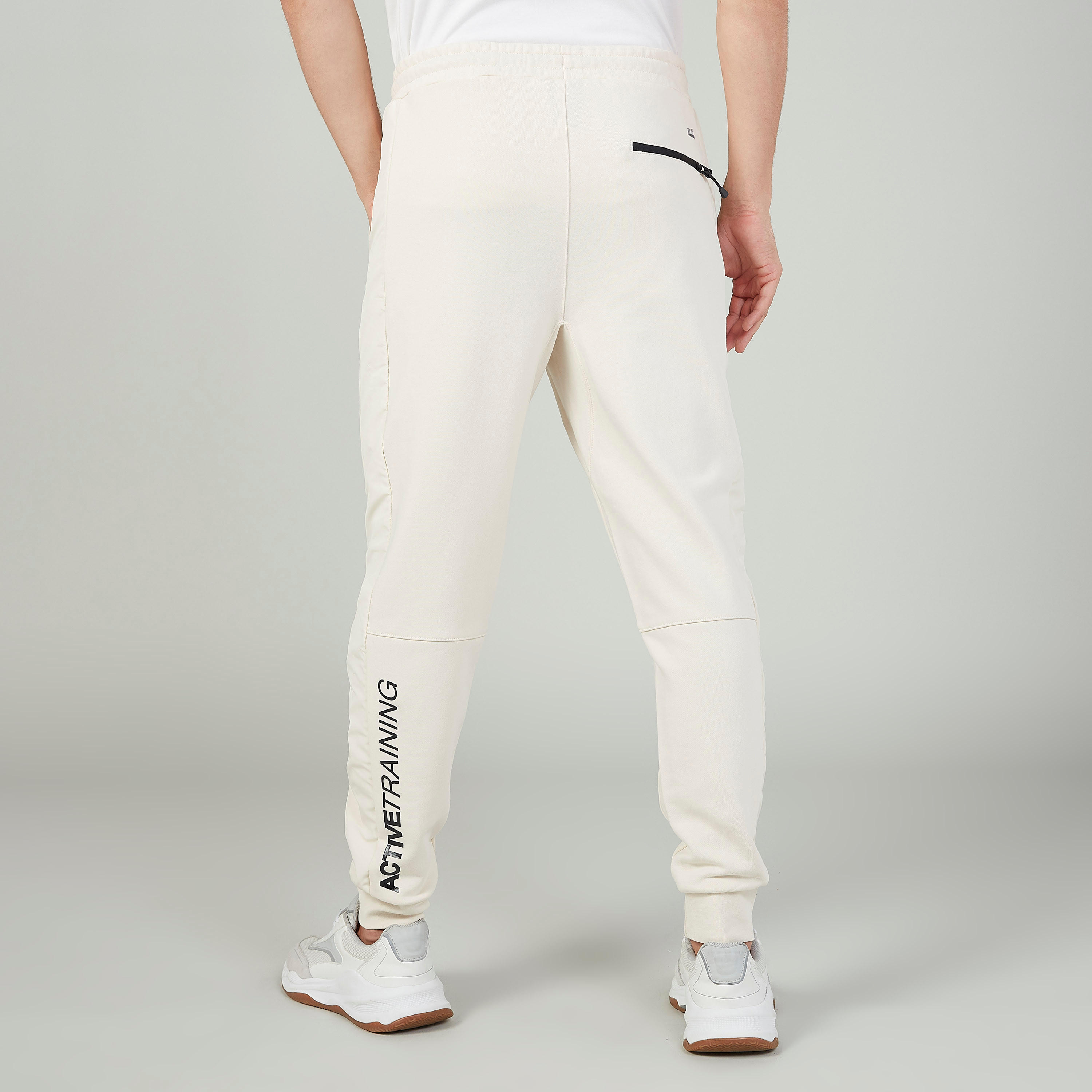 بنطلون رياضي برباط وتفاصيل جيوب وطبعات-men-clothing-sportswearandactivewear-bottoms-image-4