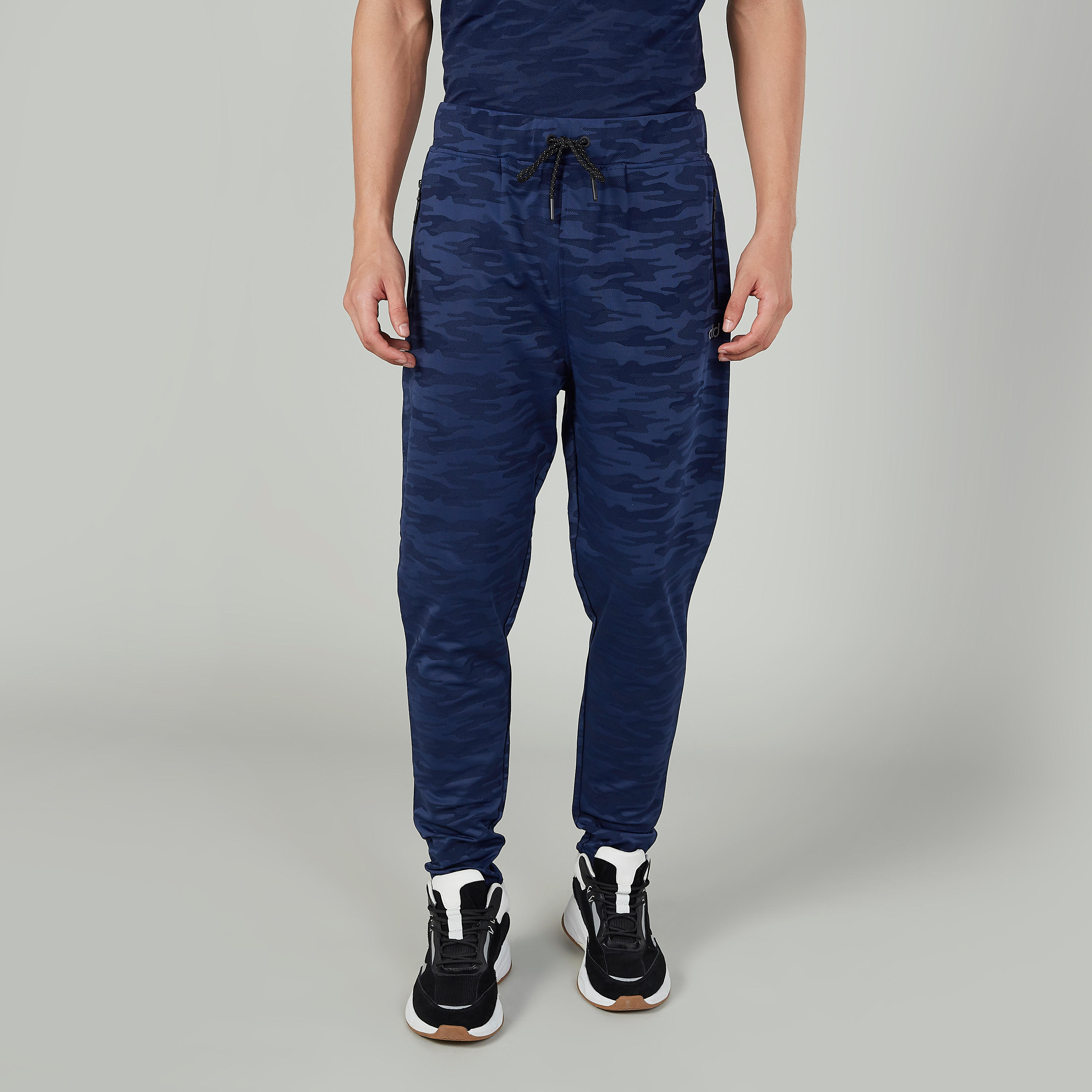 Full Length Printed Pants with Pocket Detail abd Drawstring-men-clothing-sportswearandactivewear-bottoms-image-4