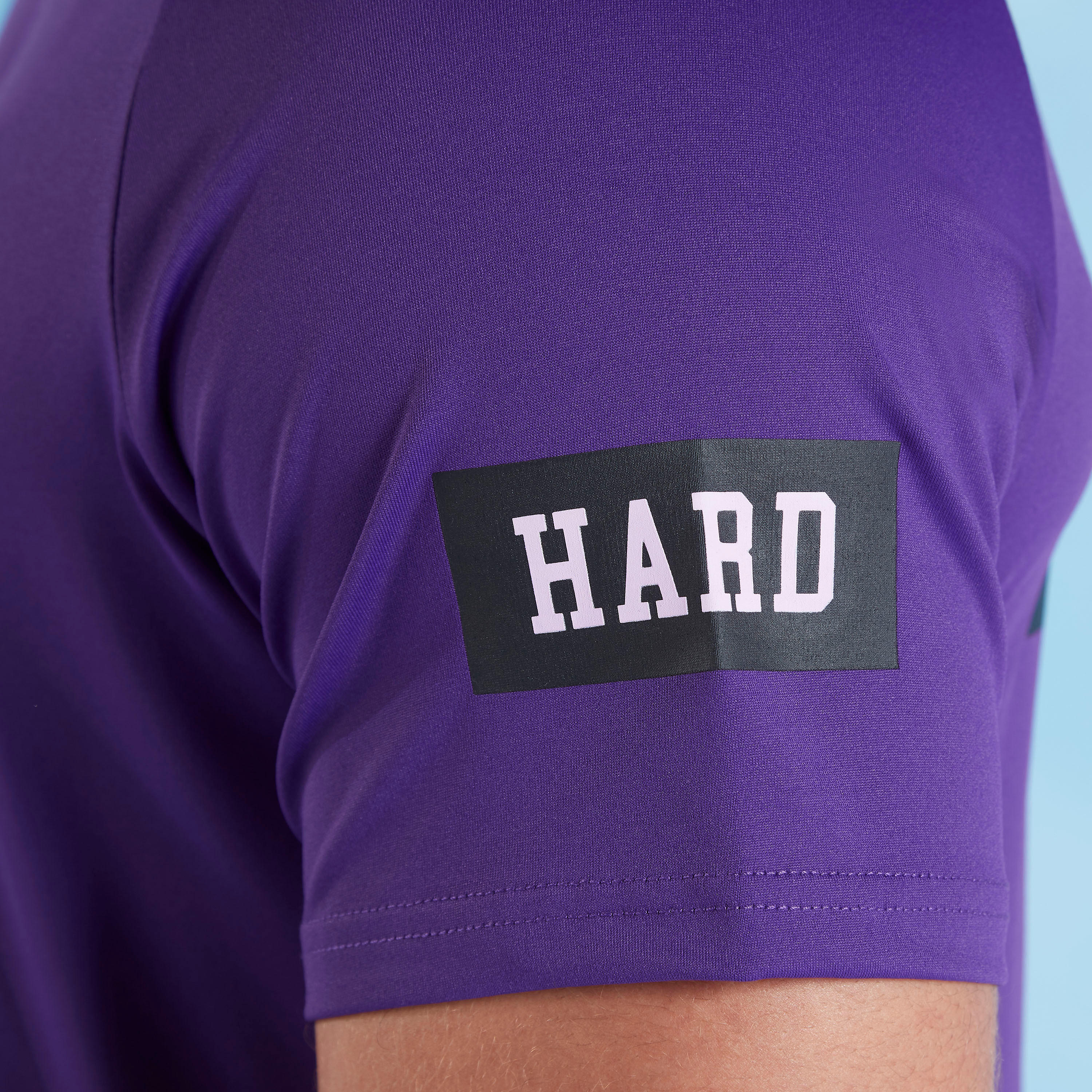 Sustainable Printed T-shirt with Round Neck and Raglan Sleeves-men-clothing-sportswearandactivewear-tshirtsandpolos-image-5