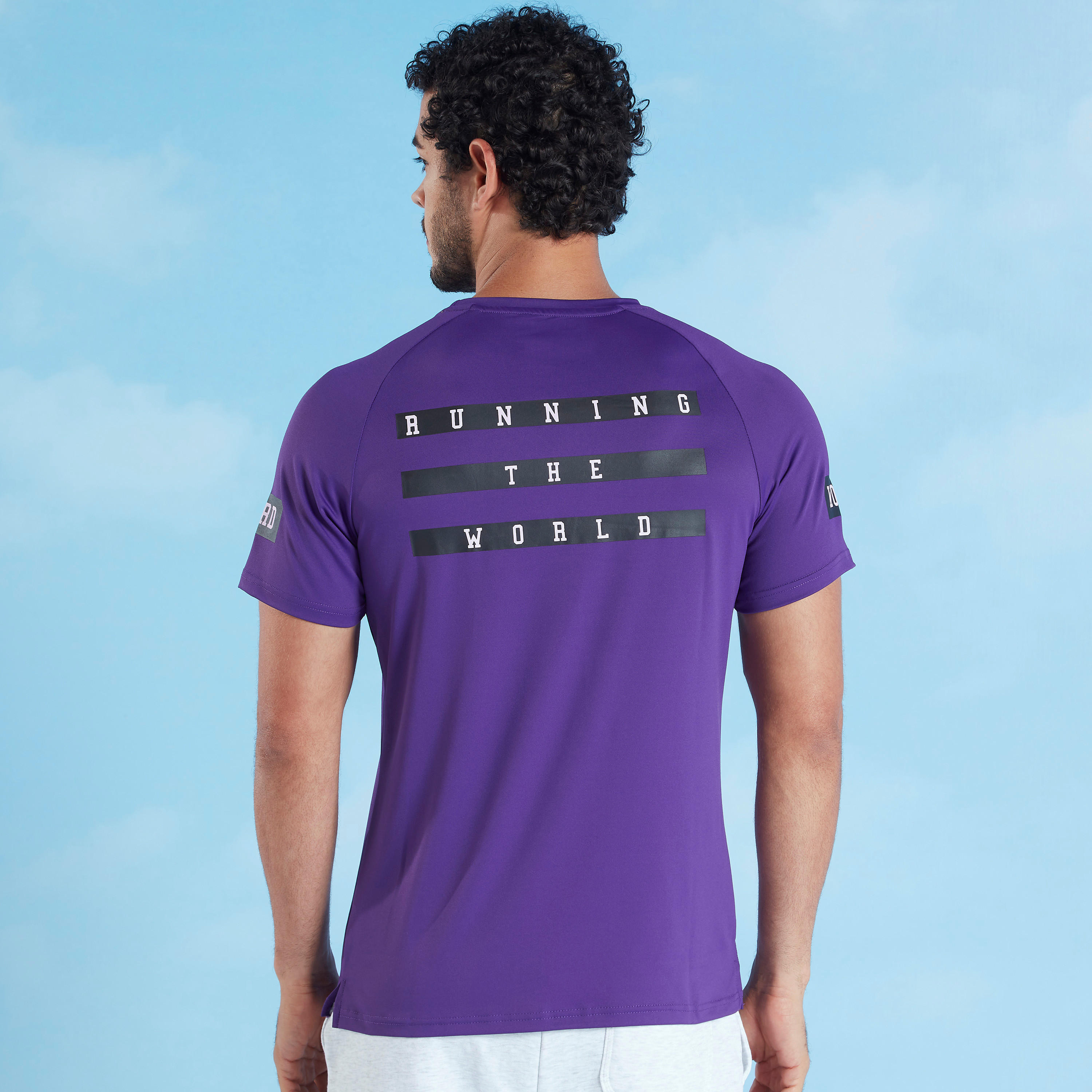 Sustainable Printed T-shirt with Round Neck and Raglan Sleeves-men-clothing-sportswearandactivewear-tshirtsandpolos-image-6
