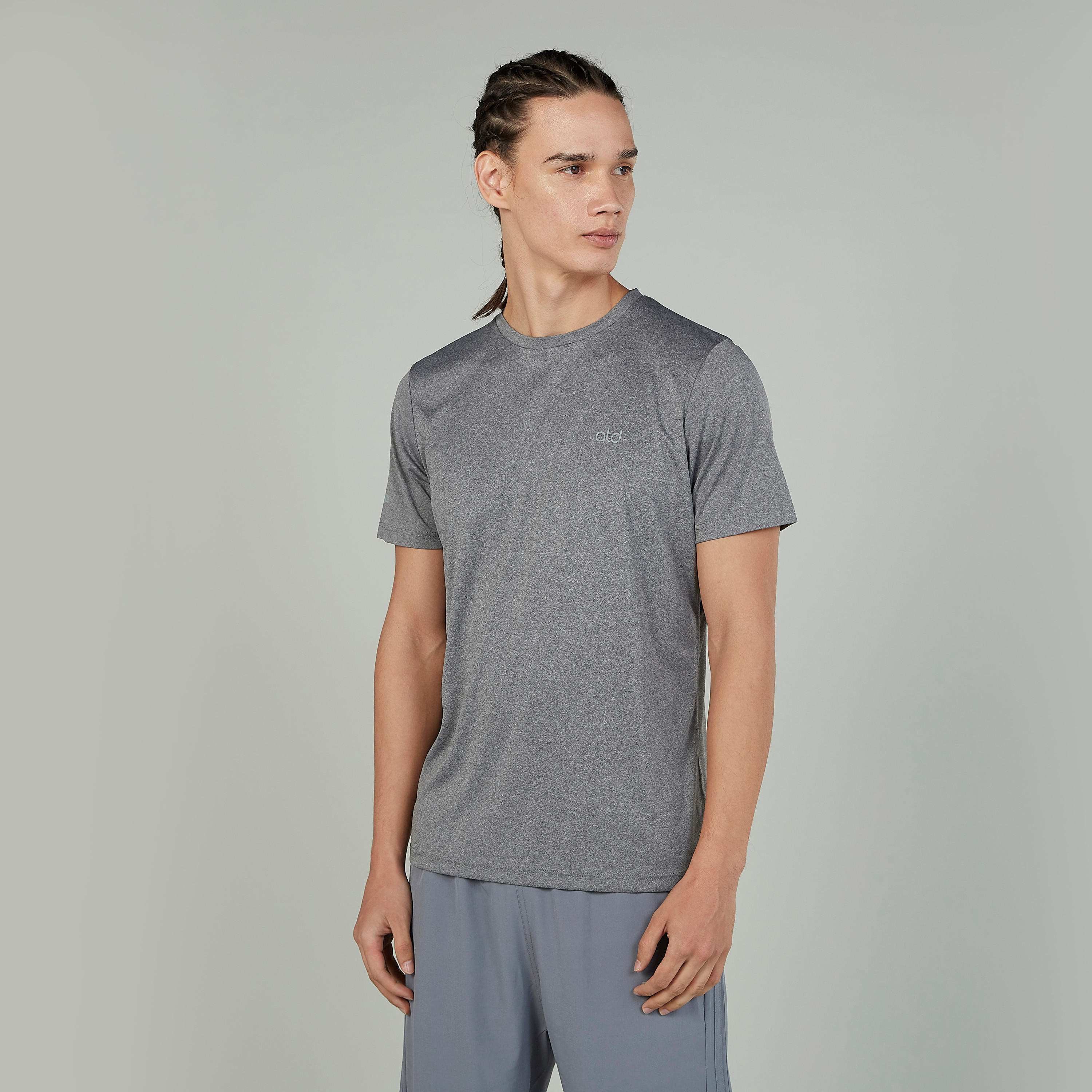 تيشيرت بياقة مستديرة وأكمام قصيرة وطبعات-men-clothing-sportswearandactivewear-tshirtsandpolos-image-1