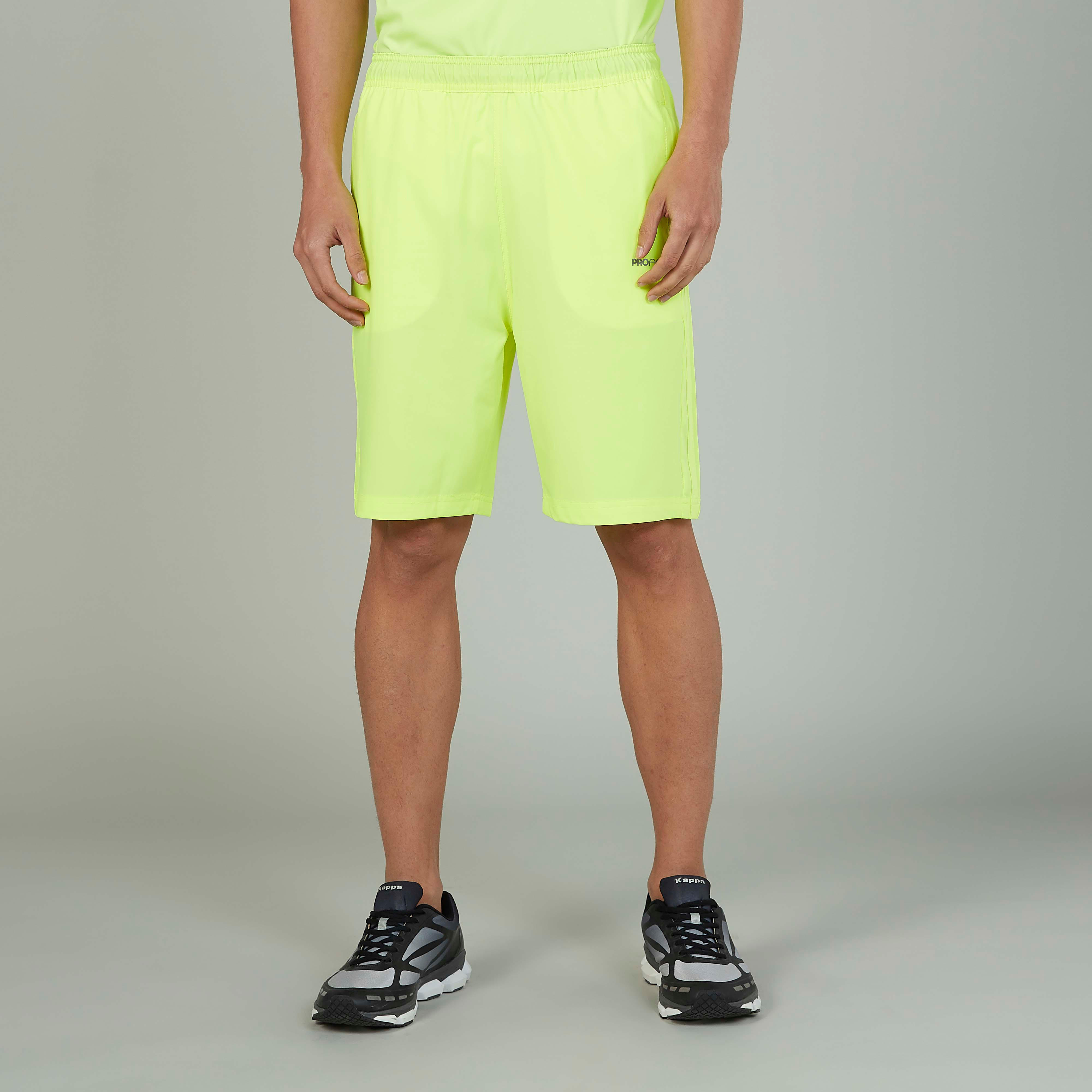 شورت سادة بخصر مطاطي وتفاصيل جيوب-men-clothing-sportswearandactivewear-bottoms-image-1