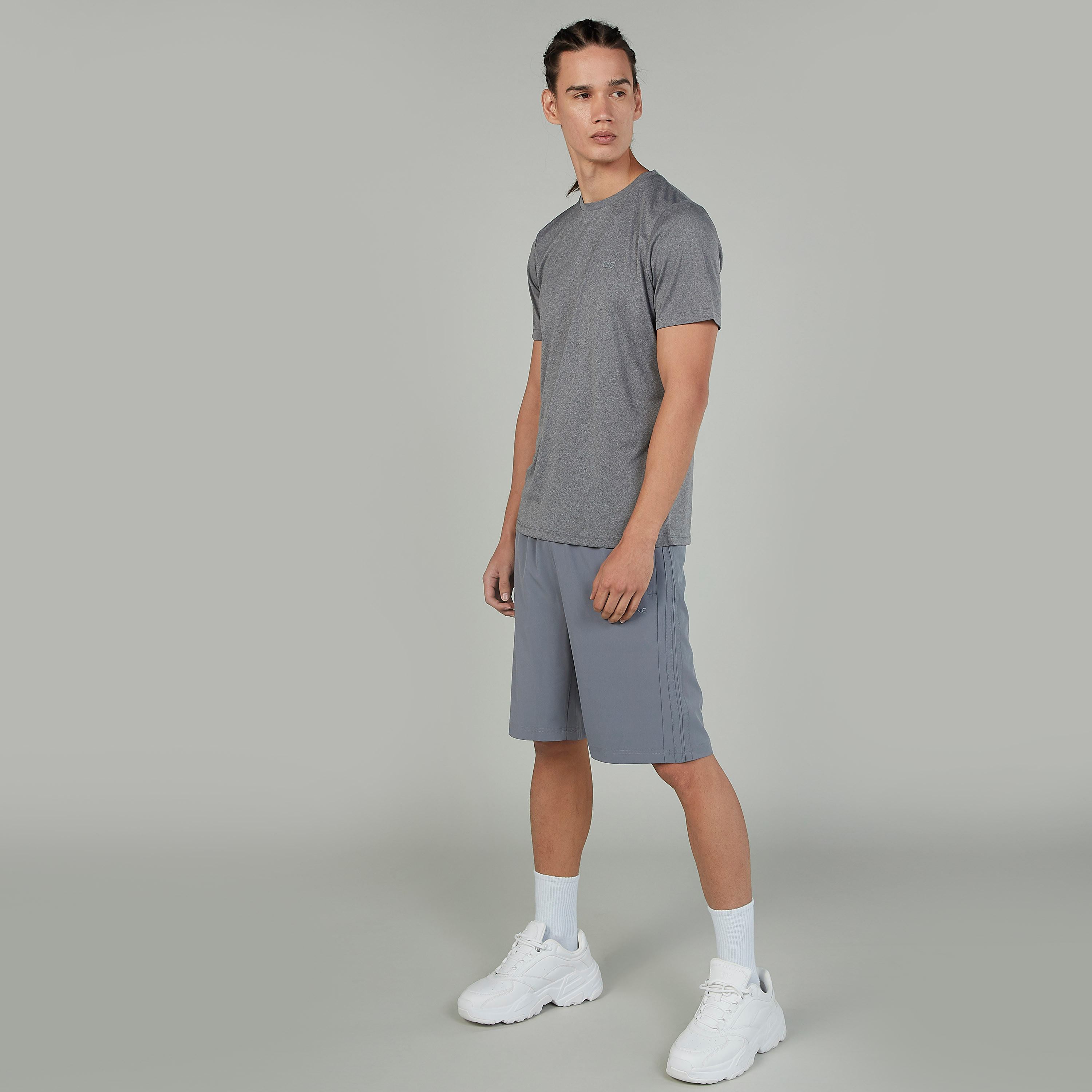 شورت سادة بخصر مطّاطي-men-clothing-sportswearandactivewear-bottoms-image-2