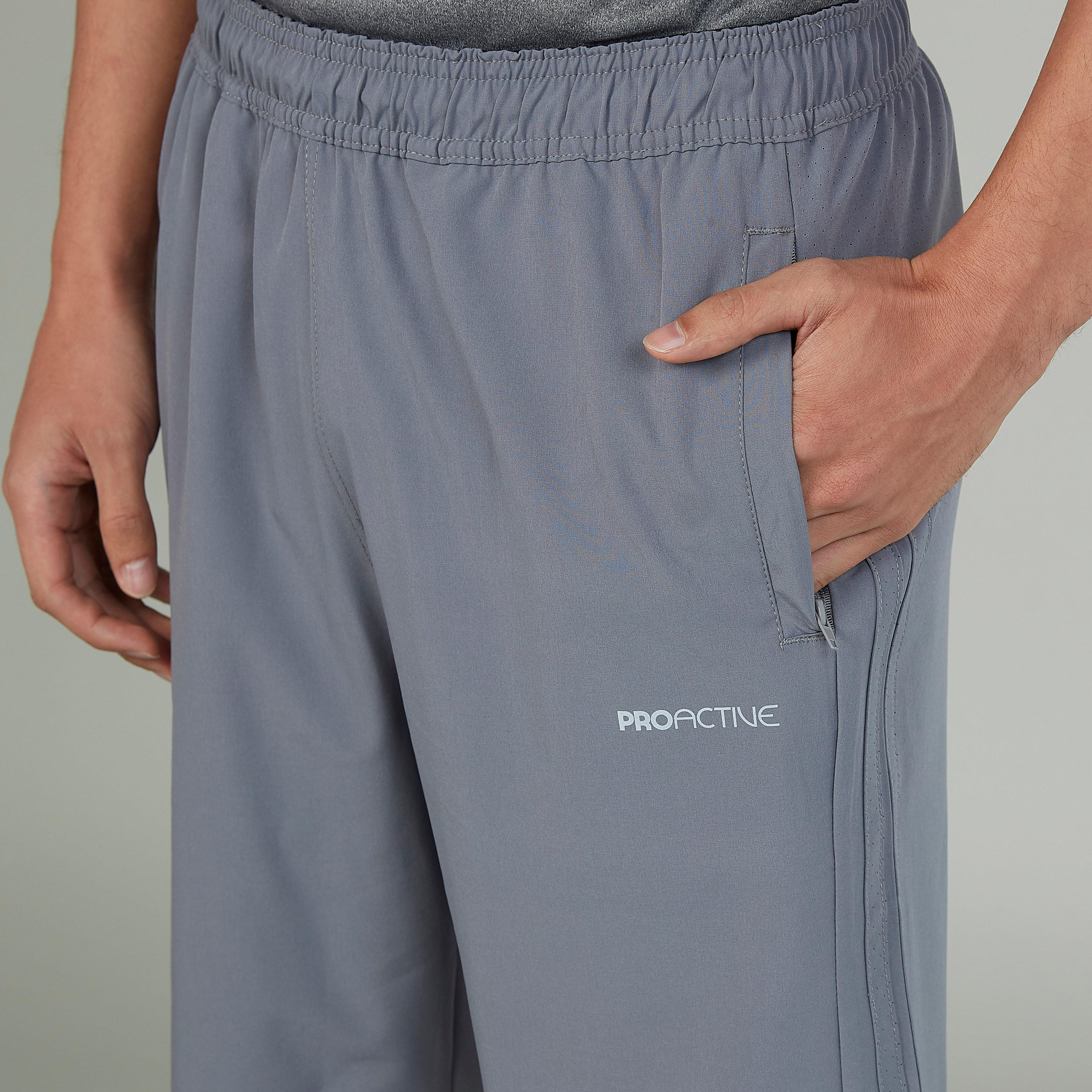شورت سادة بخصر مطّاطي-men-clothing-sportswearandactivewear-bottoms-image-3