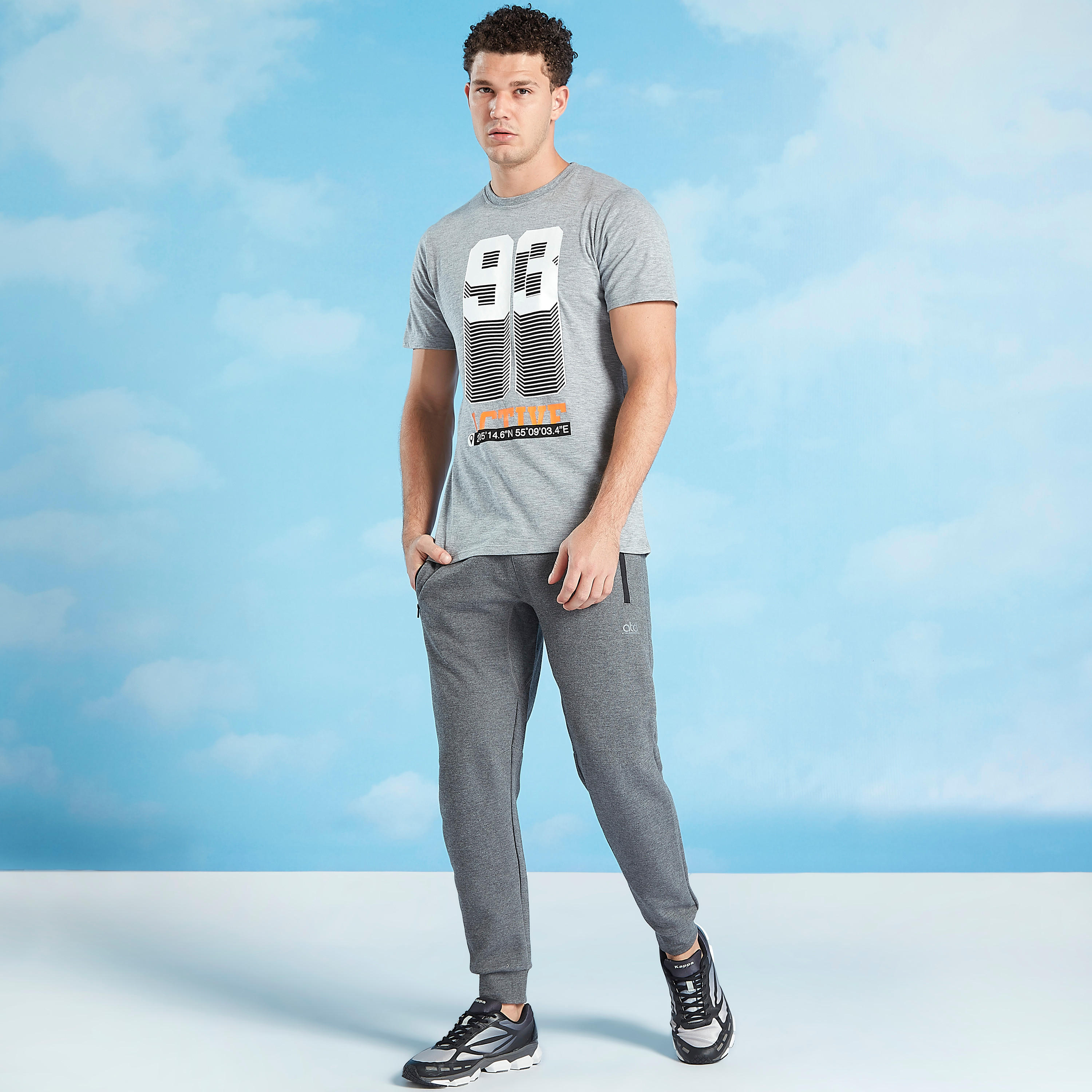 بنطلون رياضي سادة برباط وسحّاب-men-clothing-sportswearandactivewear-bottoms-image-2