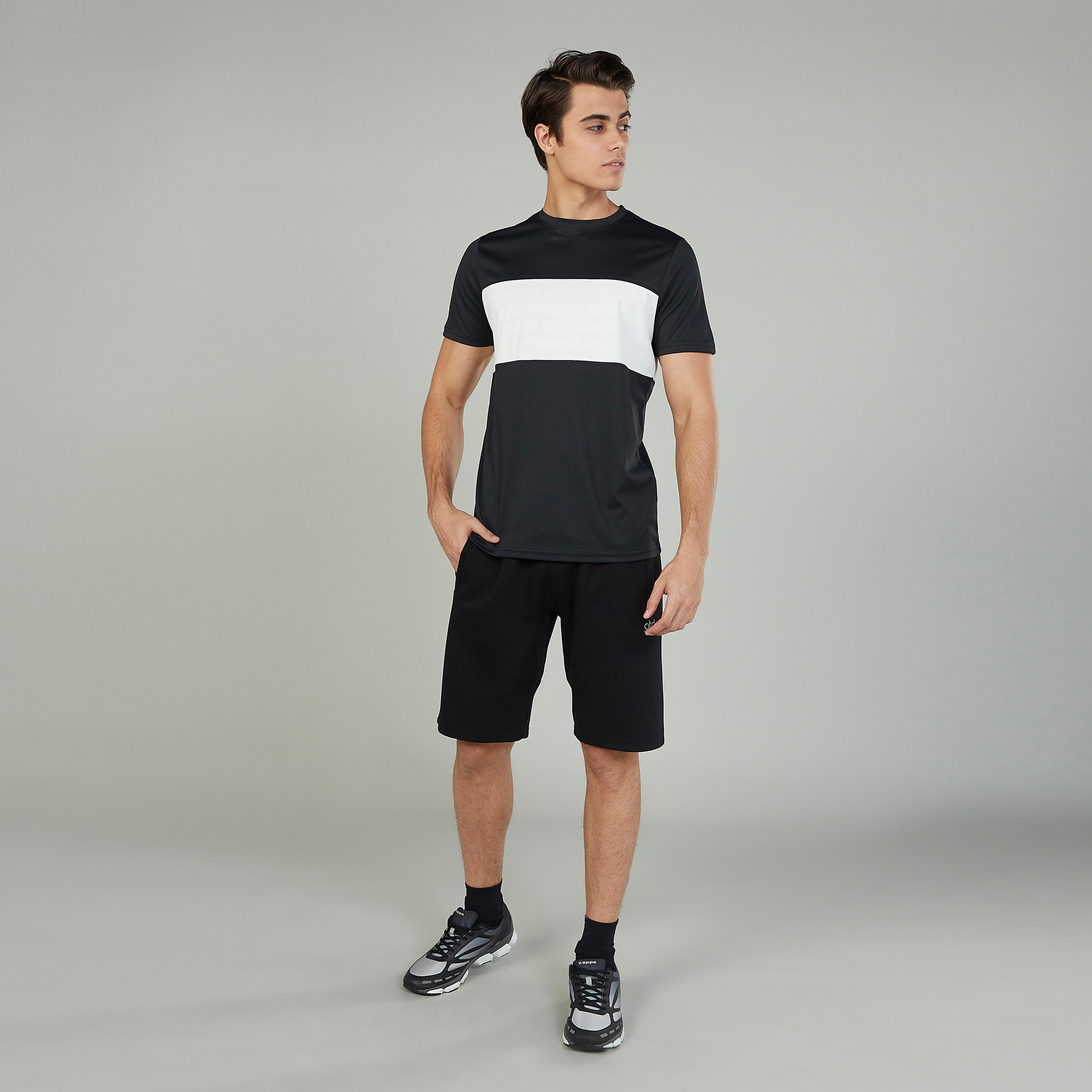 شورت سادة بخصر مطاطي وجيوب-men-clothing-sportswearandactivewear-bottoms-image-2
