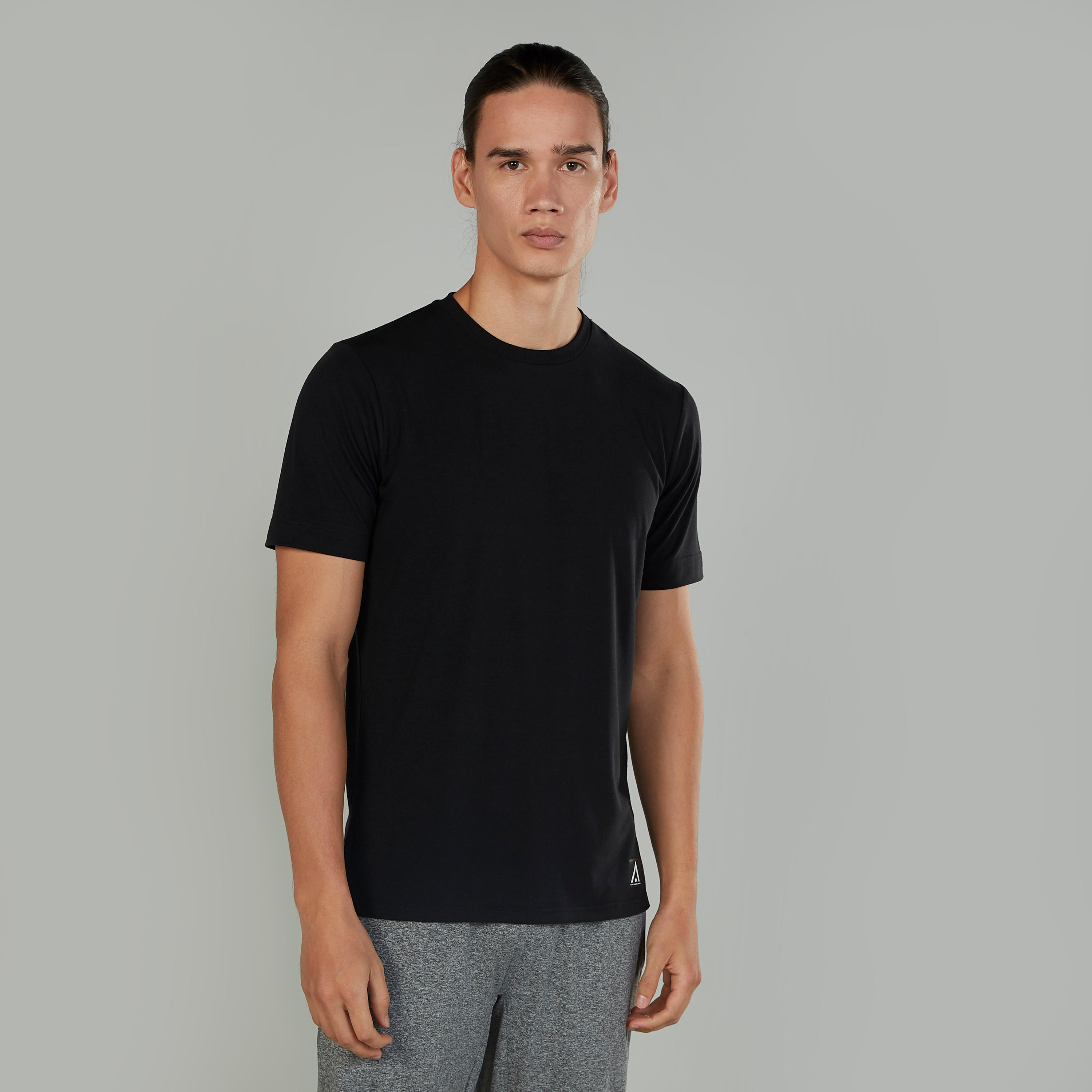 Plain T-shirt with Crew Neck and Short Sleeves-men-clothing-sportswearandactivewear-tshirtsandpolos-image-1