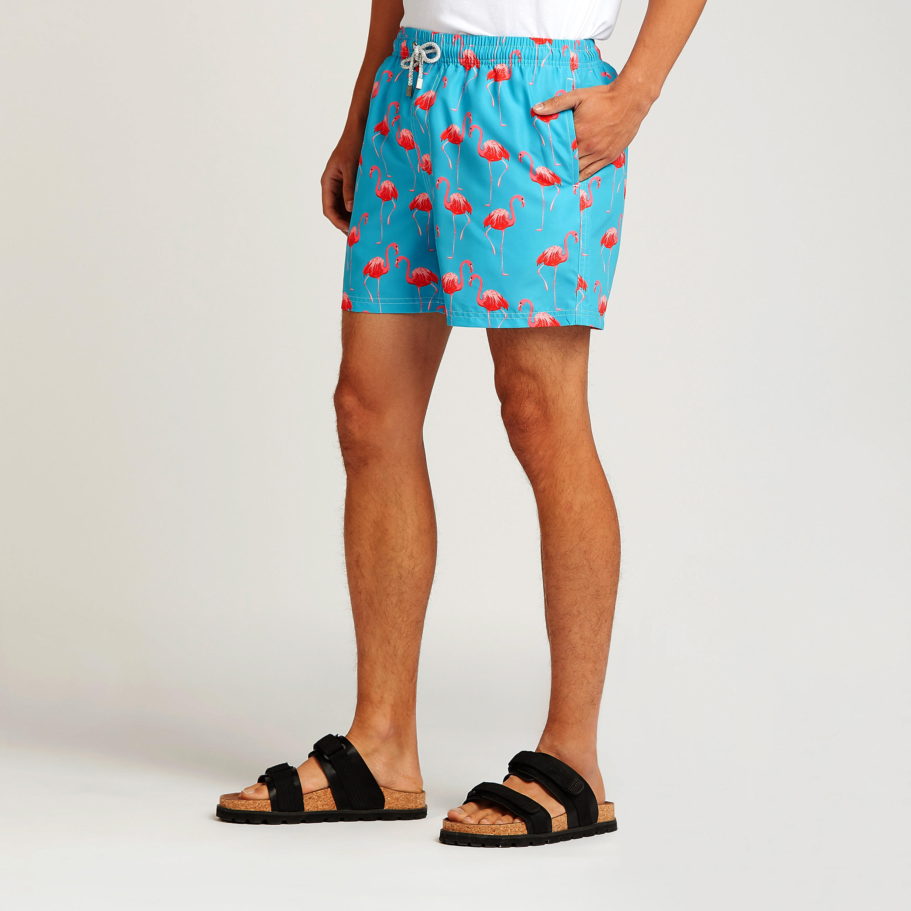 شورت بطبعات فلامينجو وتفاصيل جيوب ورباط-men-clothing-bottoms-shorts-image-5